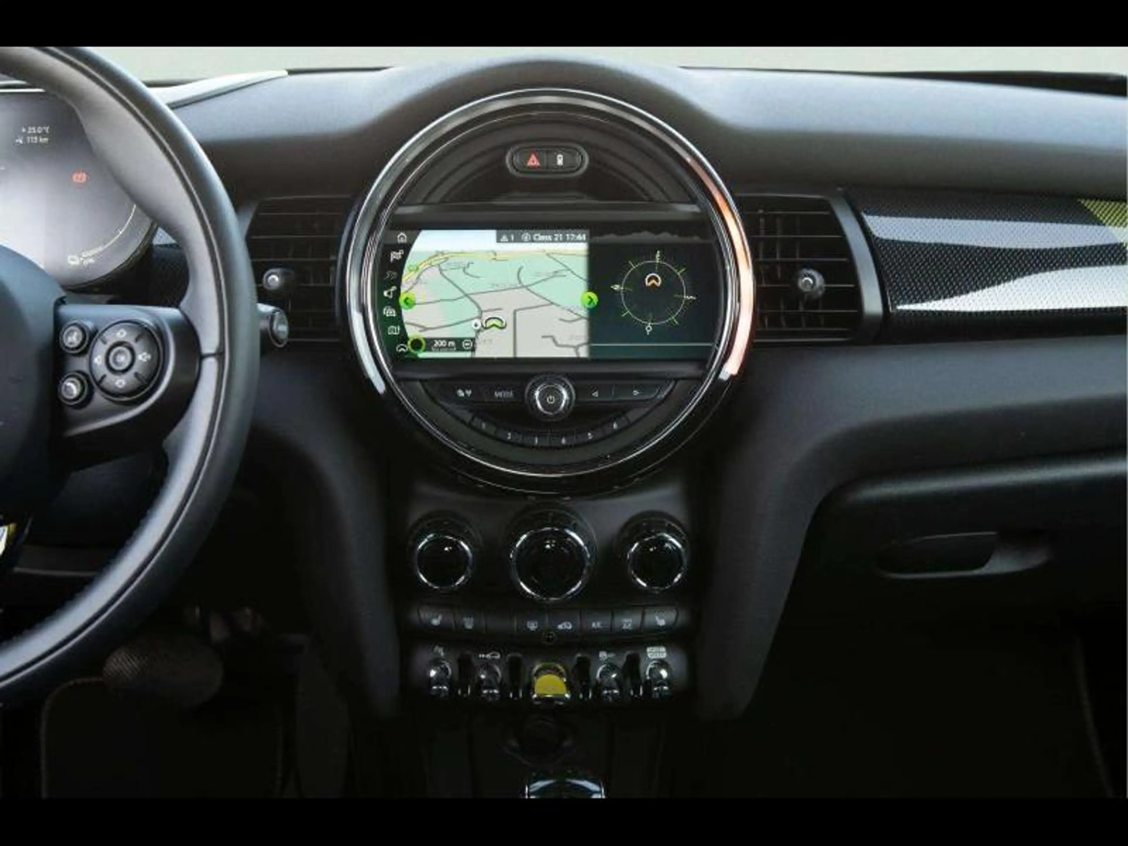 MINI Cooper SE Trim L MINI Cooper SE Hatch — photo 7