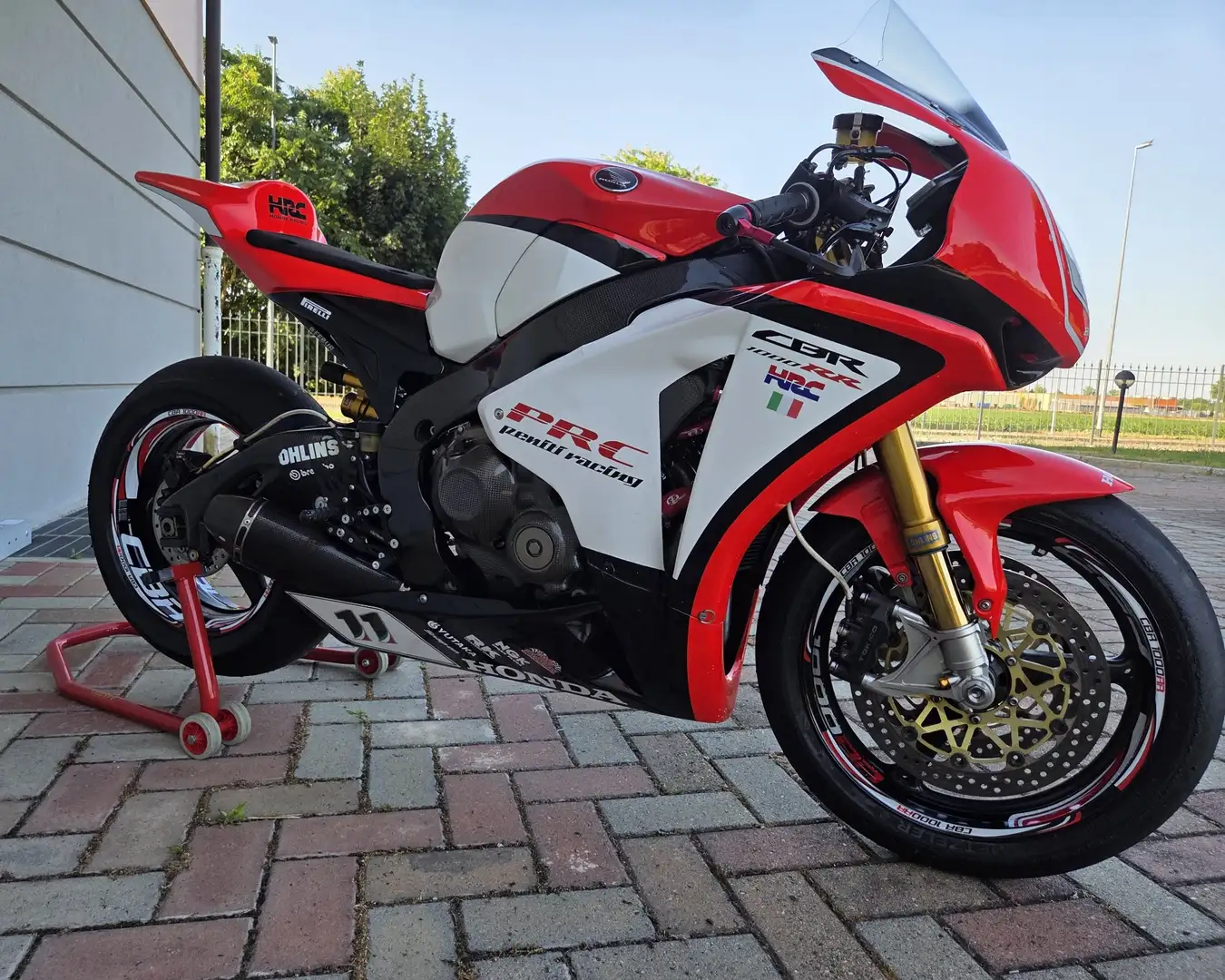 Honda CBR 1000 Rouge - 2