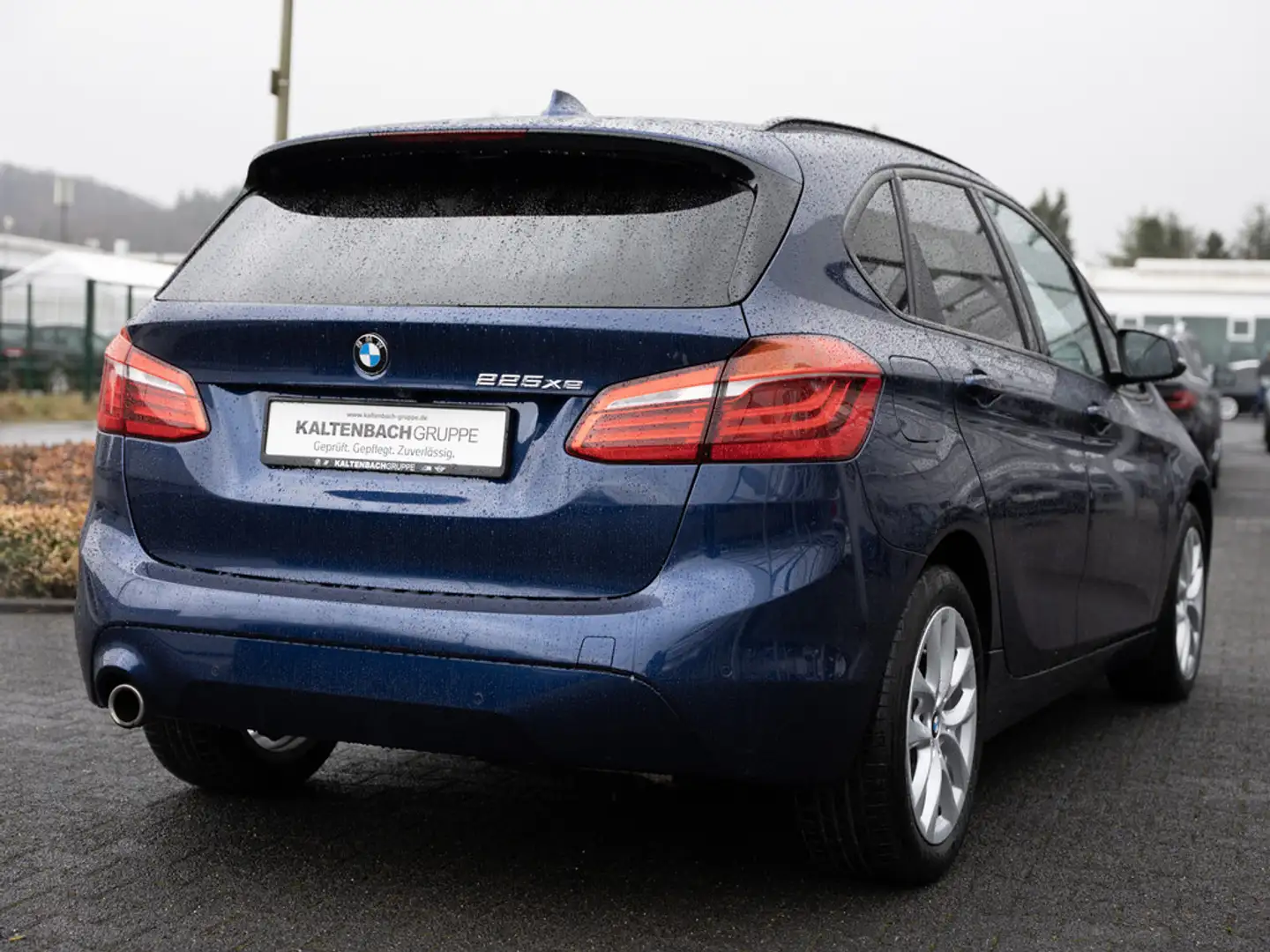 BMW 225 xe Active Tourer iPerformance Advantage Azul - 2