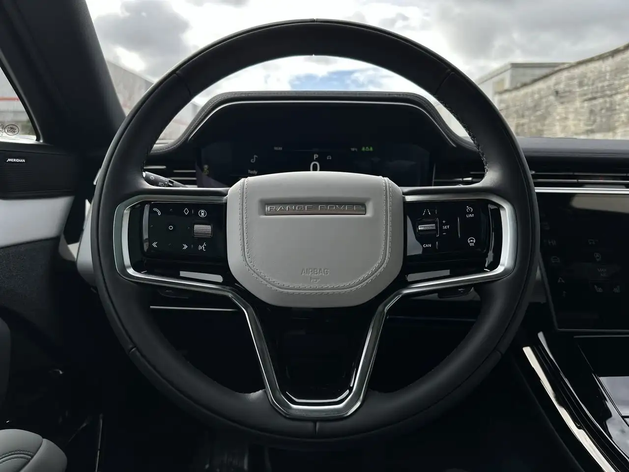 Land Rover Range Rover Sport снимка Land Rover Range Rover Sport