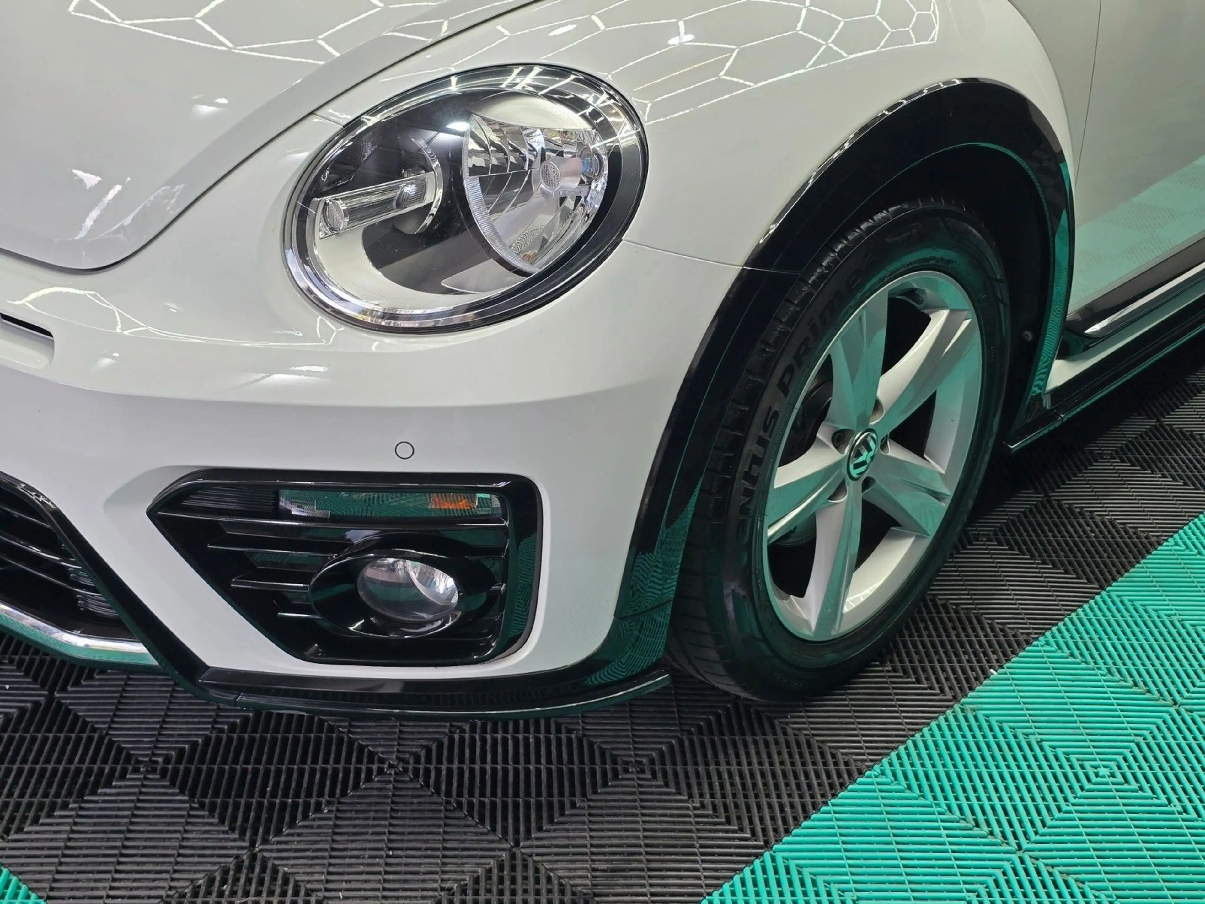Volkswagen Beetle Cabriolet R-Line BMT/Start-Stopp — photo 12