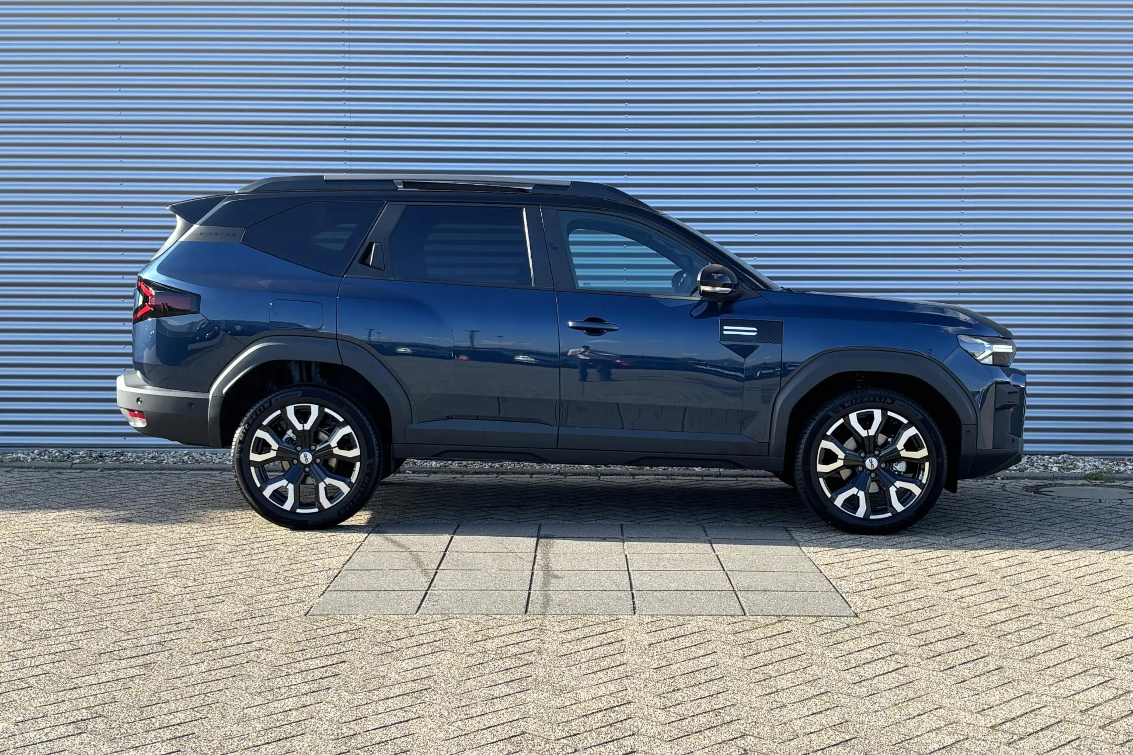 Dacia Bigster 1.8 Hybrid 155 Limited Edition | elektrisch glazen — photo 10