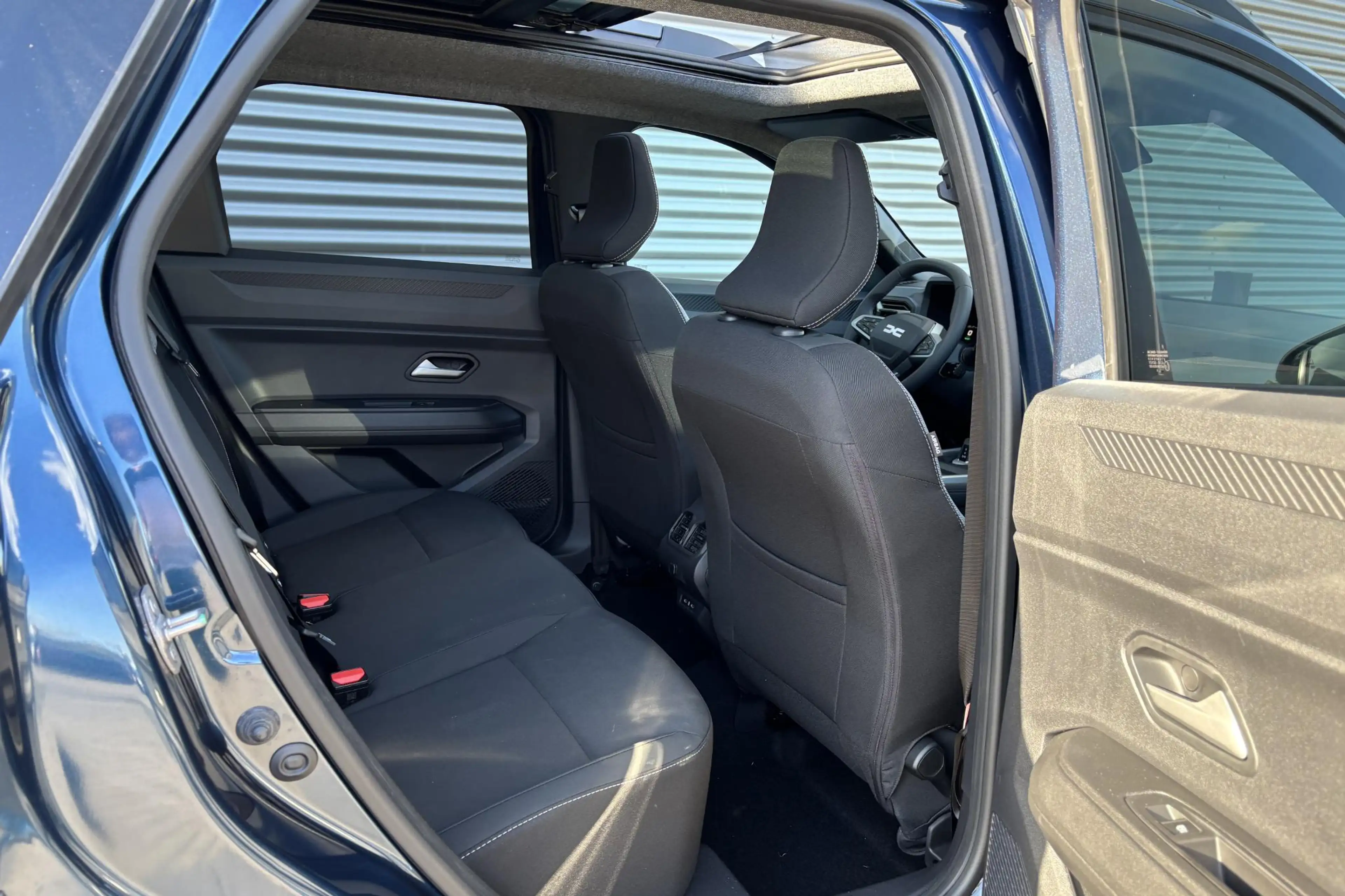 Dacia Bigster 1.8 Hybrid 155 Limited Edition | elektrisch glazen — photo 8