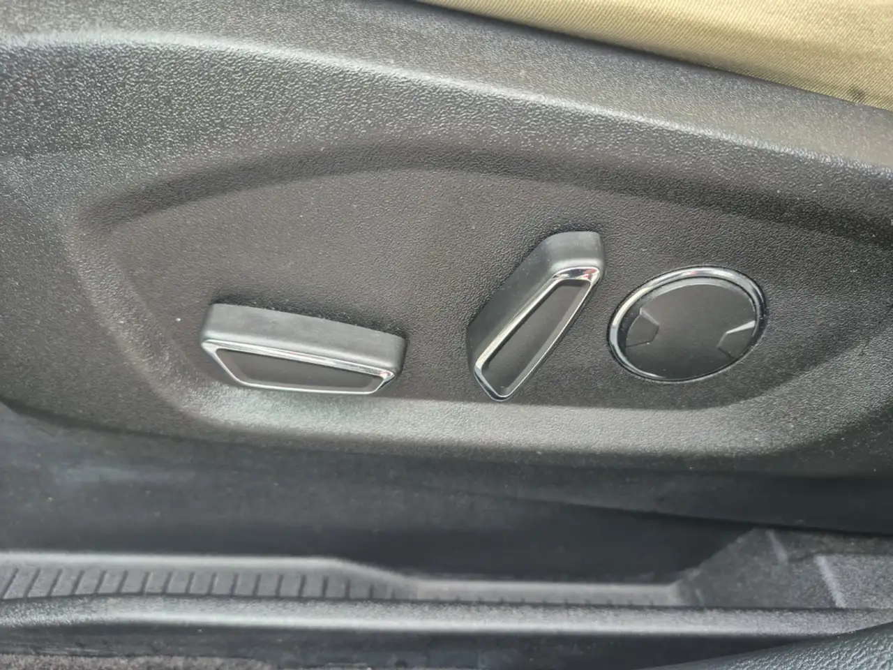 Ford Edge photo Ford Edge