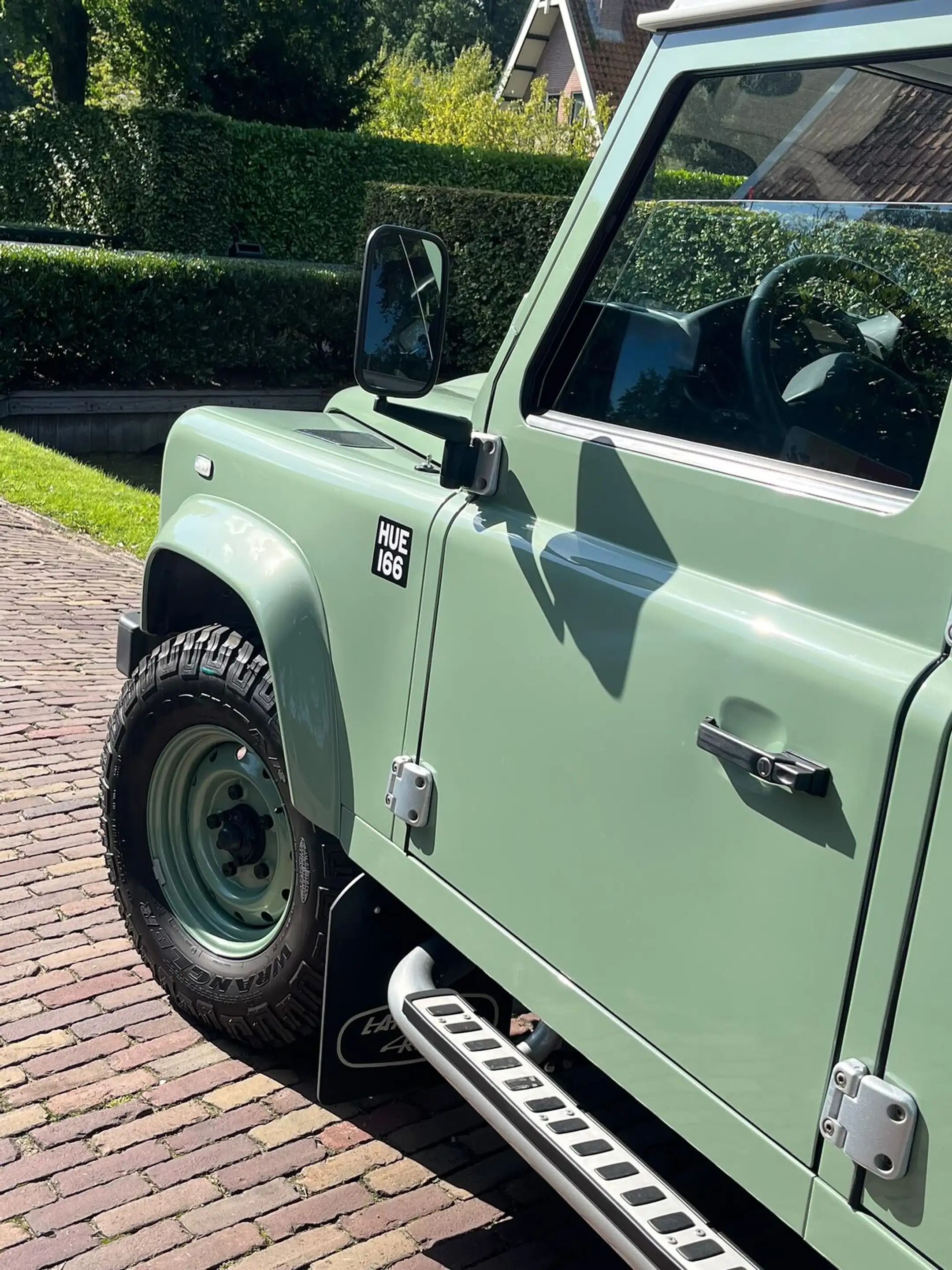 Land Rover Defender 110 TD4 Heritage Limited Edition 7-Persoons — photo 12