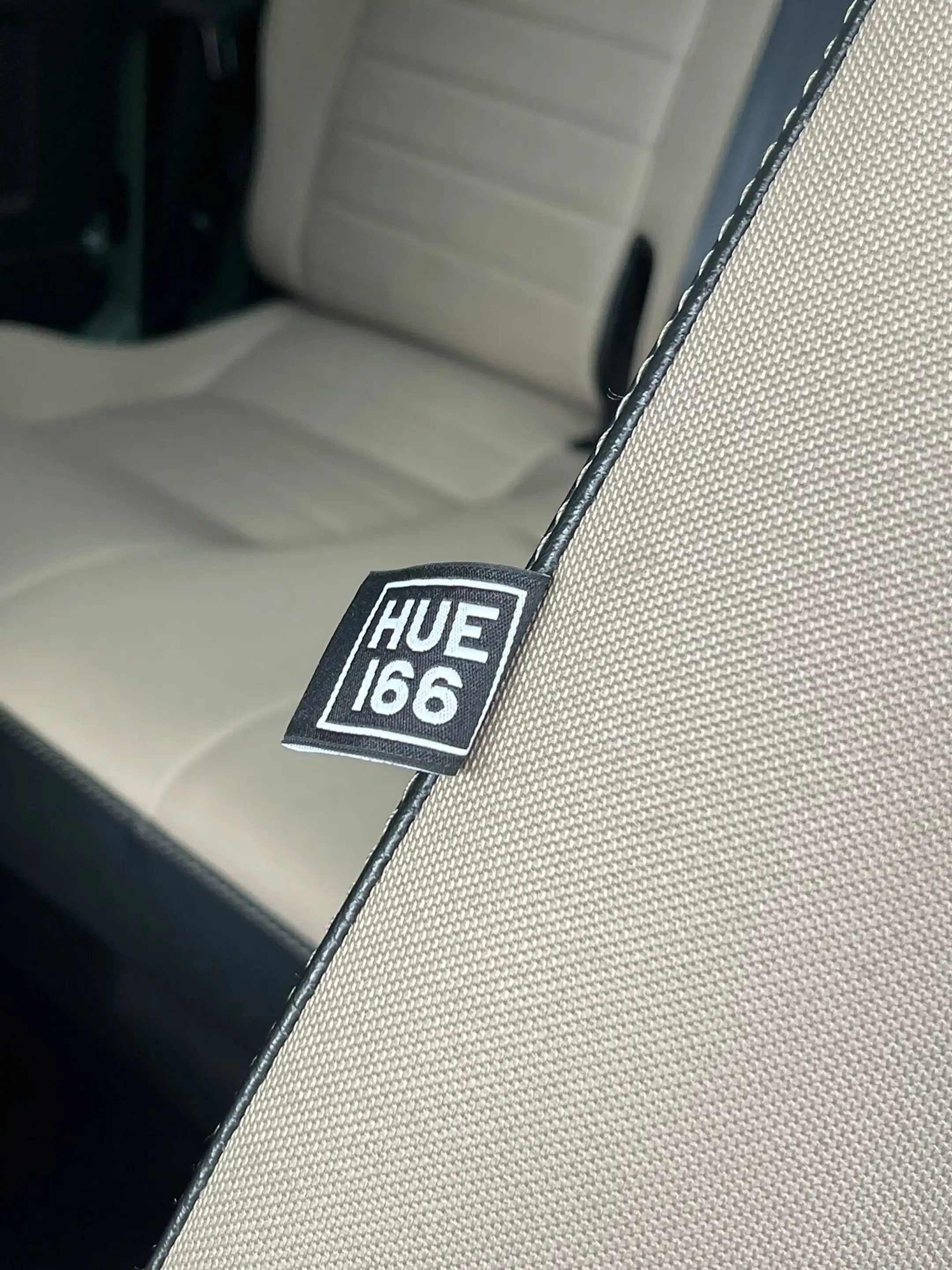 Land Rover Defender 110 TD4 Heritage Limited Edition 7-Persoons — photo 6