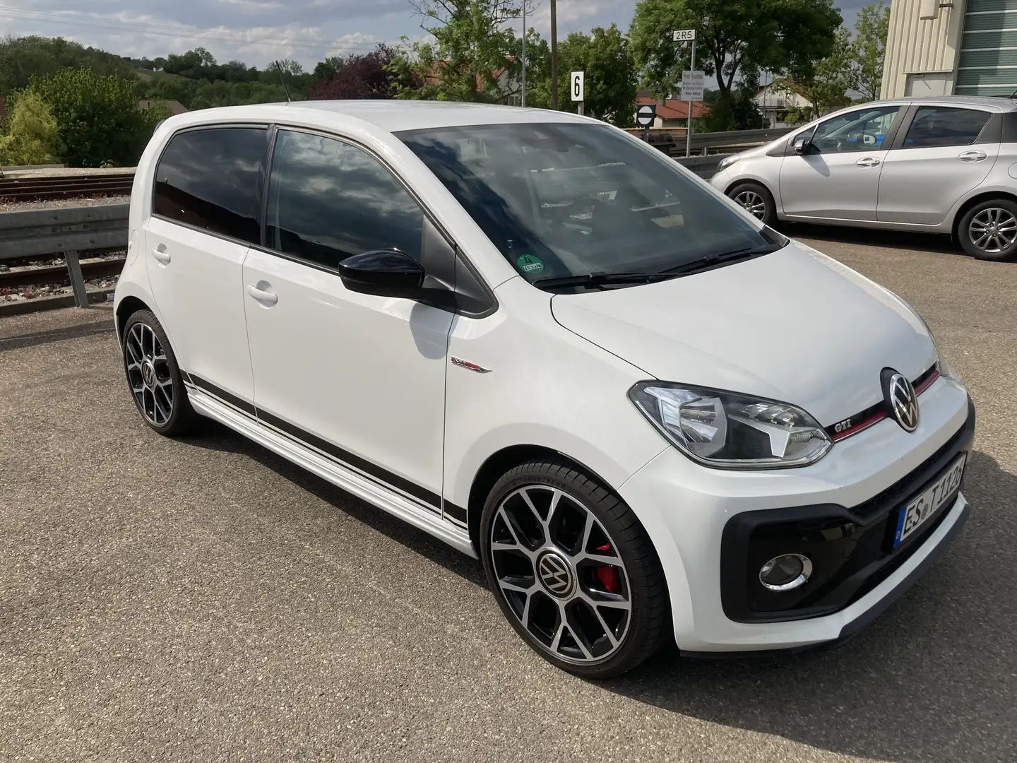 Volkswagen up! GTI - 2
