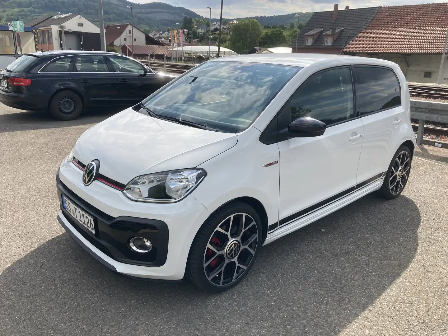 Volkswagen up! GTI - 1