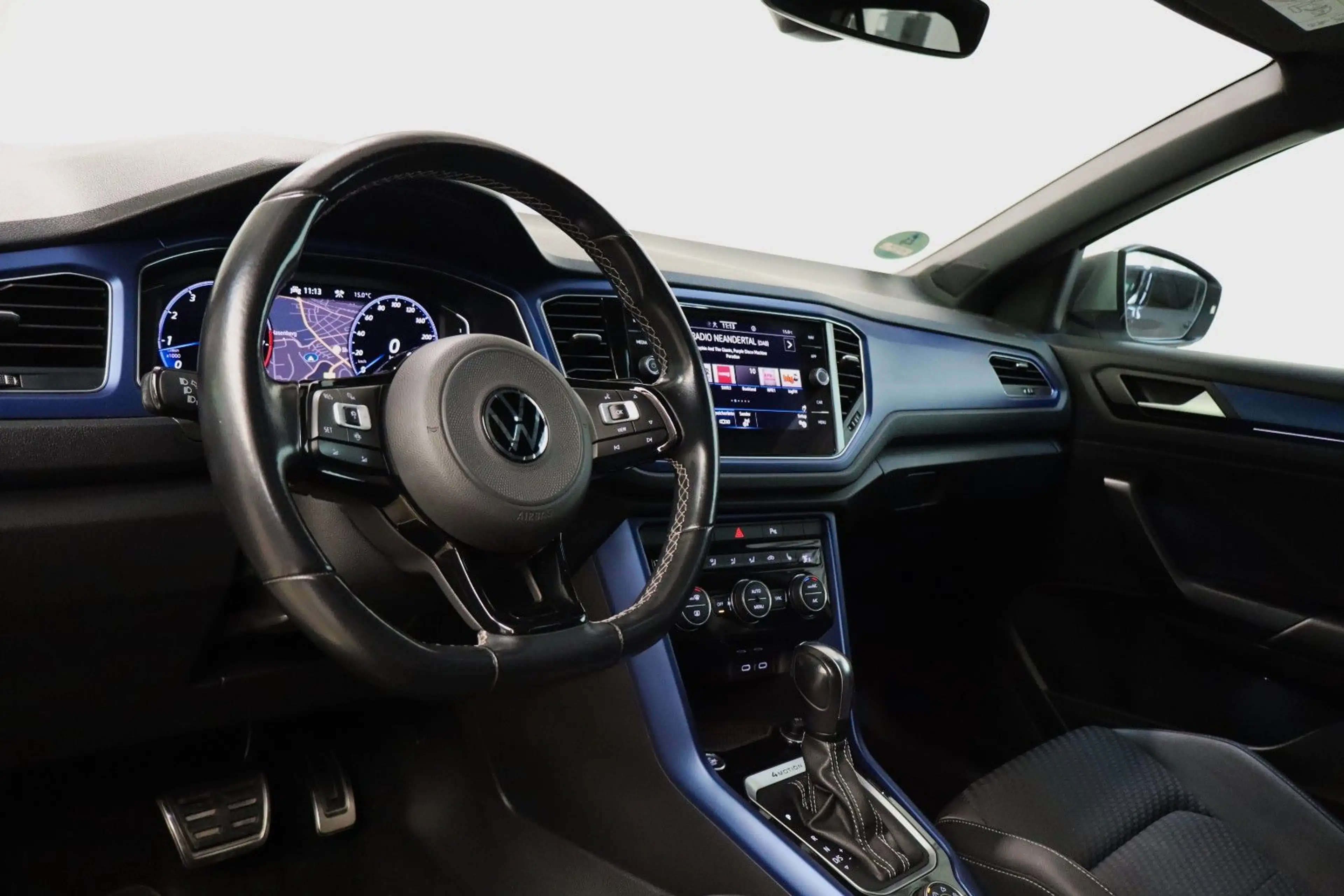 Volkswagen T-Roc R 2,0 TSI DSG 4Motion Virtual Pano AHK — photo 7