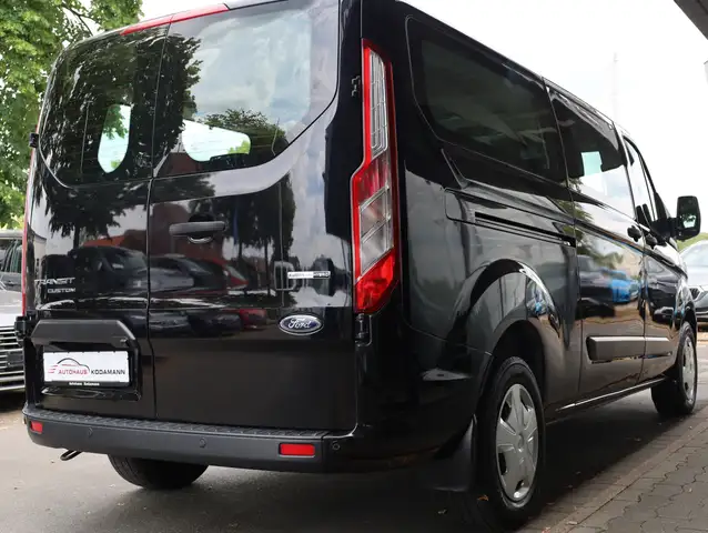 Ford Transit Custom view 9