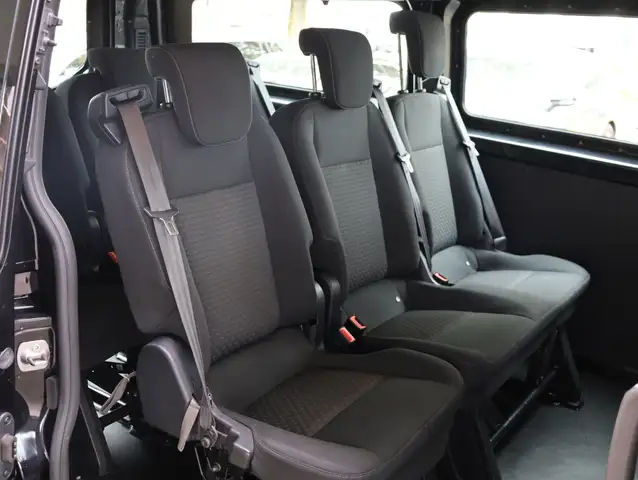 Ford Transit Custom view 11