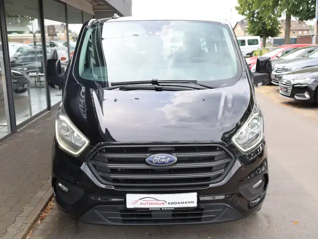 Ford Transit Custom view 2