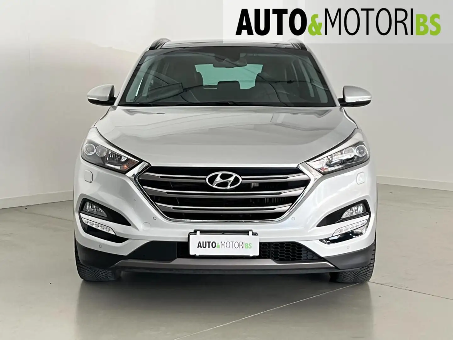 Hyundai TUCSON 2.0 CRDi 4WD aut. XPossible Grigio - 2