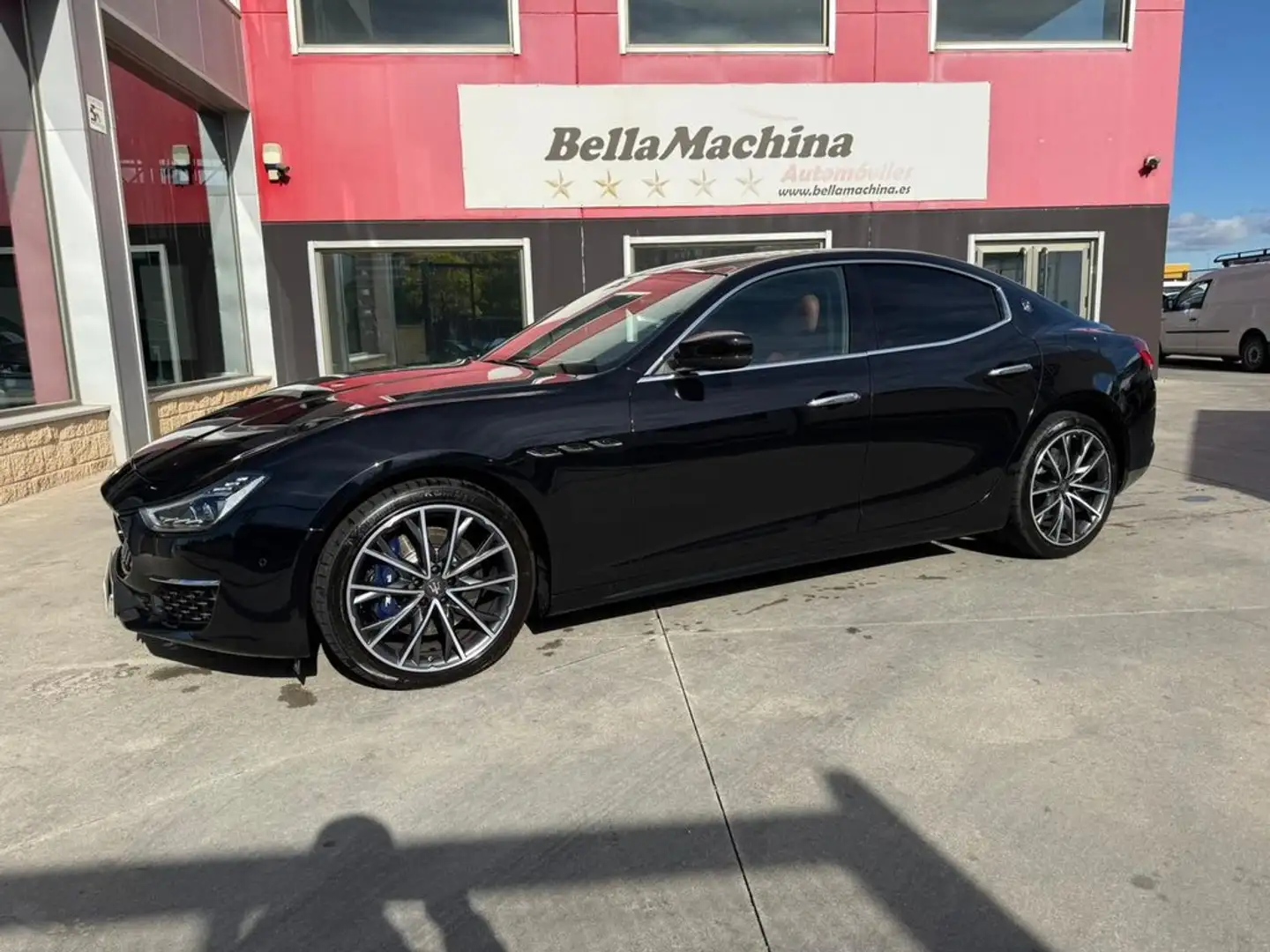 Maserati Ghibli Gransport V6 350 HP RWD Negro - 2