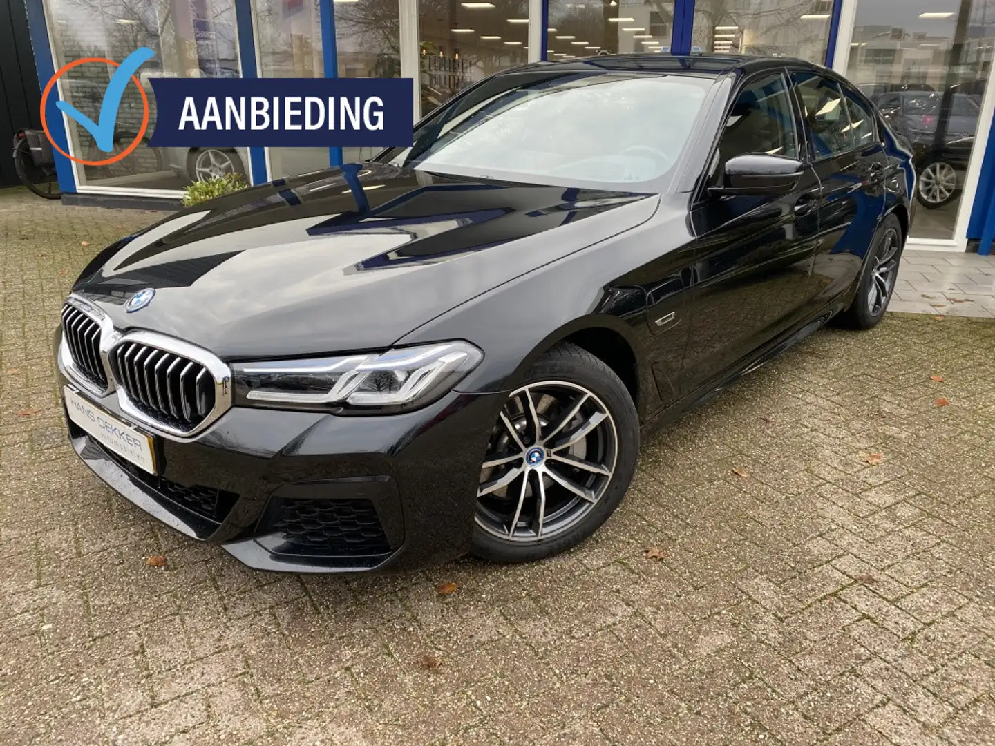BMW 530 5-serie 530e xDrive High Executive/ M pakket/ lede Zwart - 1