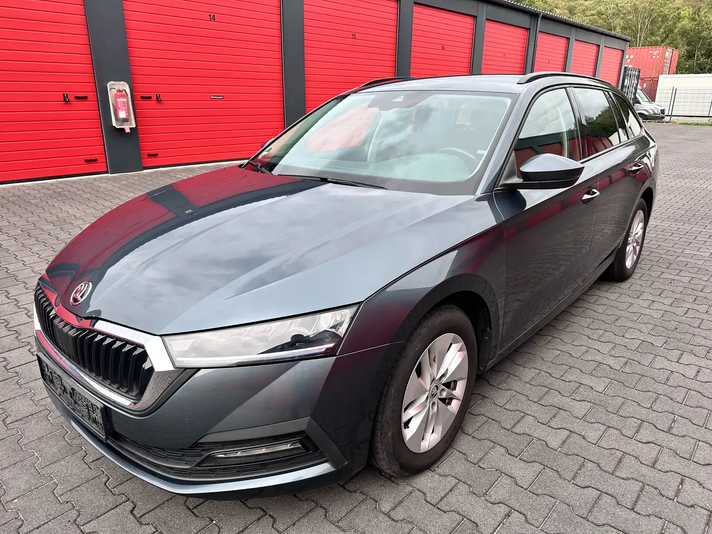 Skoda Octavia Ambition Gris - 2