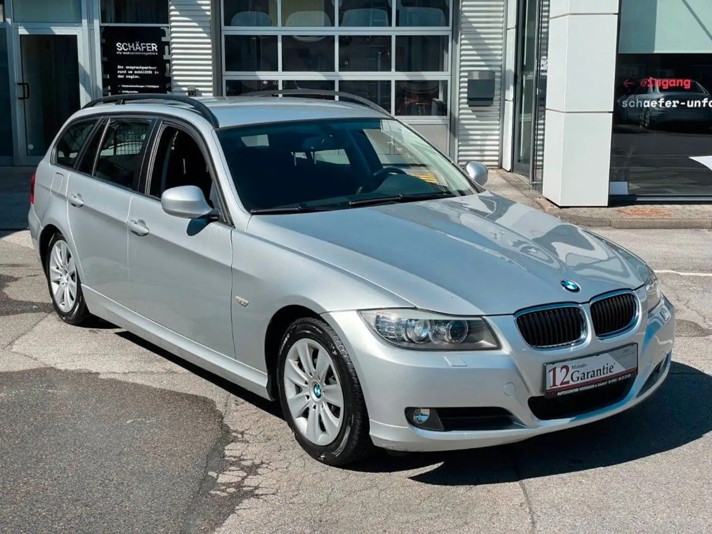 BMW 320 i Touring Garantie* Xenon* Steuerkette Neu* Silber - 1
