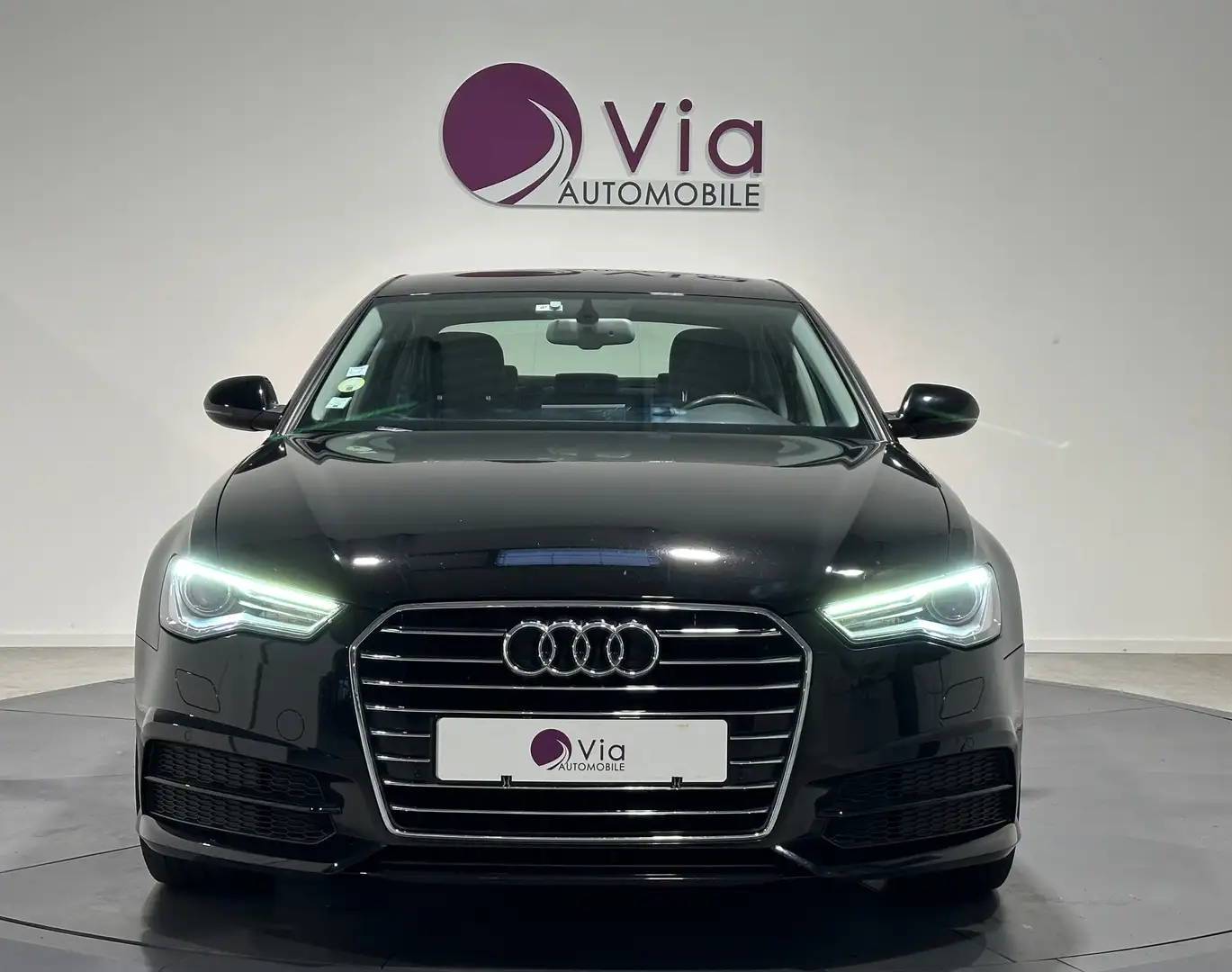 Audi A6 2.0 TDI ultra 150 Ambition Luxe Zwart - 2