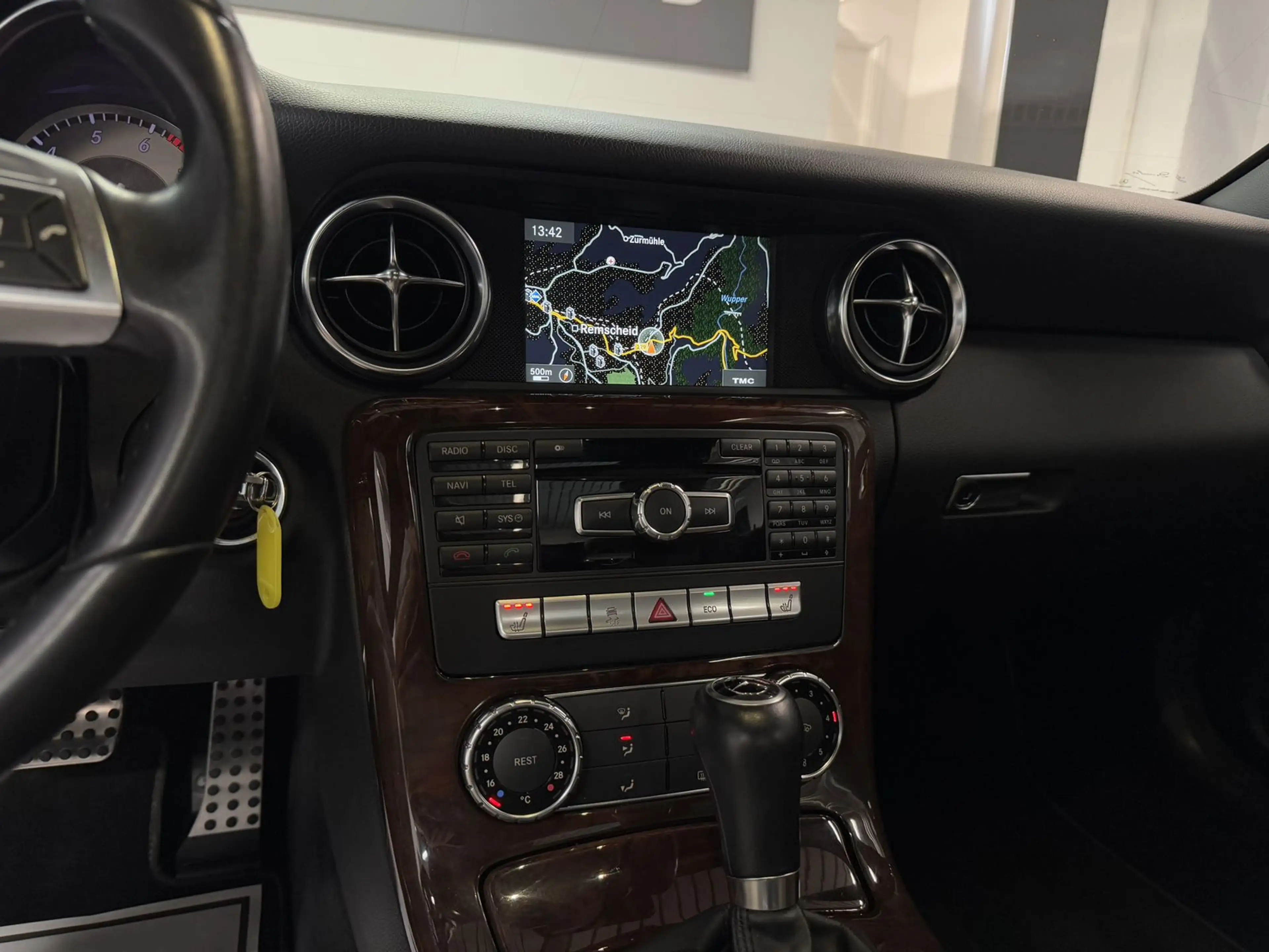 Mercedes-Benz SLK 250 *NAVIGATION*SHZ*LEDER* — photo 15