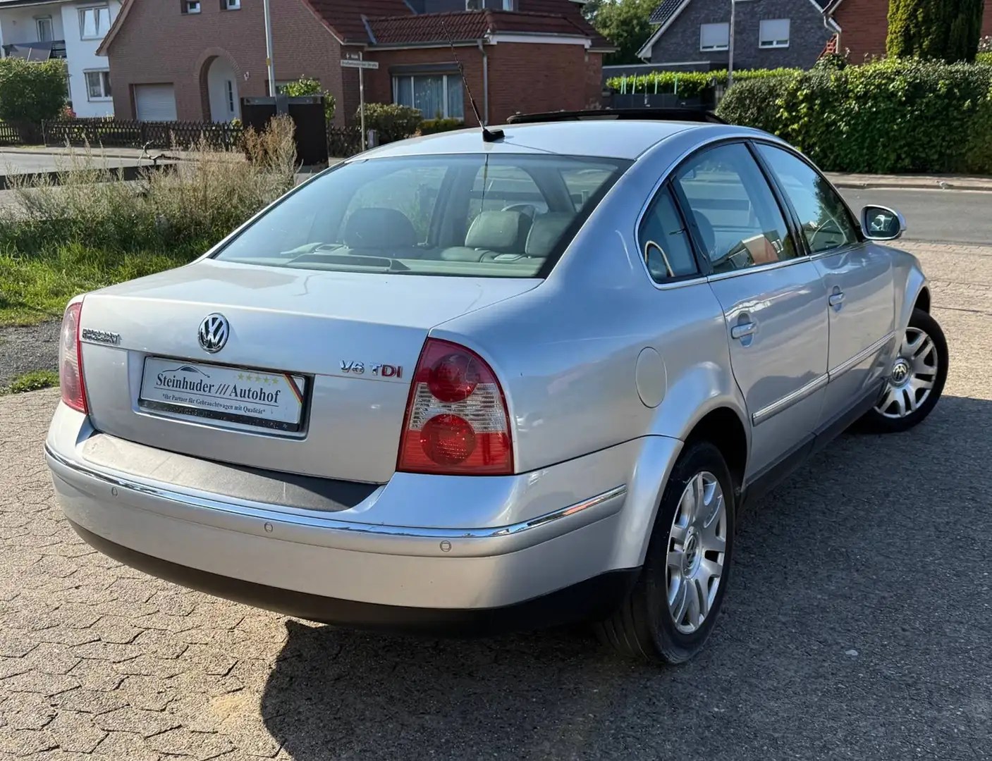 Volkswagen Passat V6 TDI Highline Automatik Gris - 2