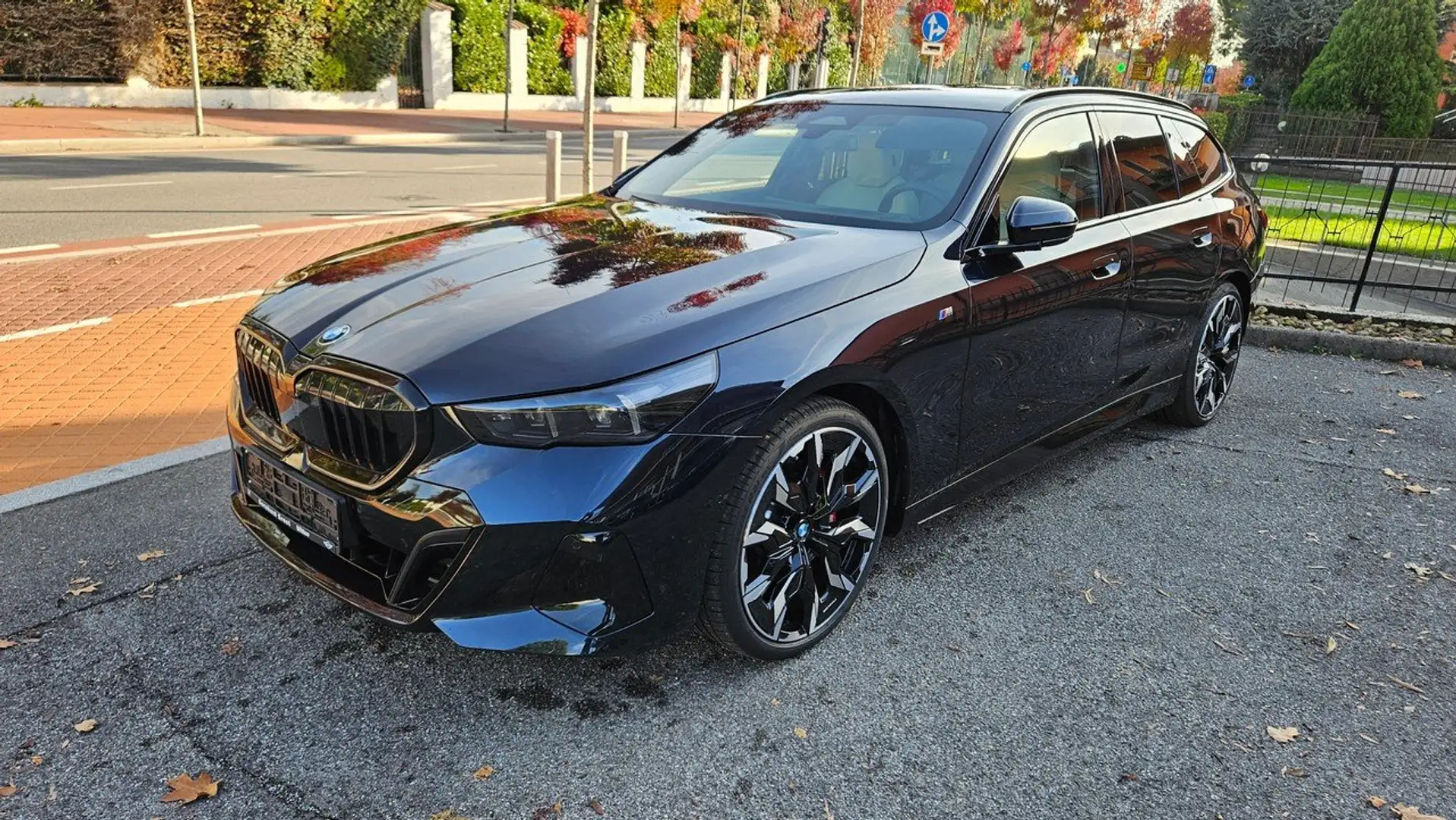 BMW 520 520d Touring 48Vxdrive MSport Pro auto 21'' GANCIO Noir - 1
