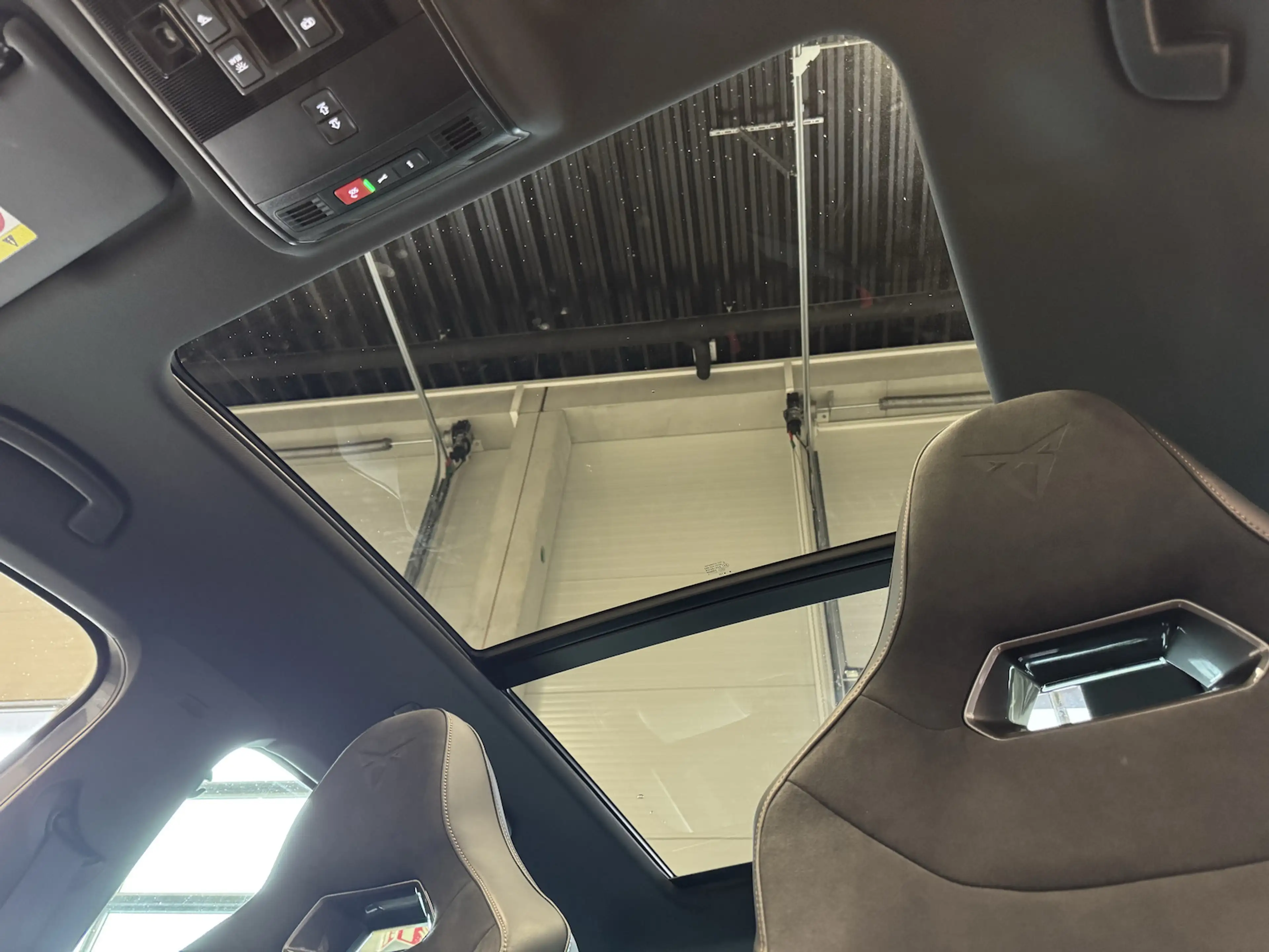 CUPRA Ateca 1,5TSI DSG AHK Assist XL 19´´ PANO — photo 6