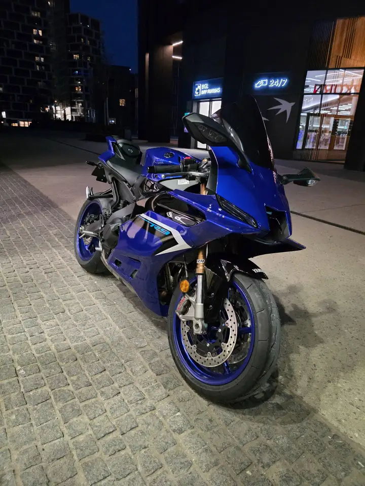 Yamaha YZF-R9