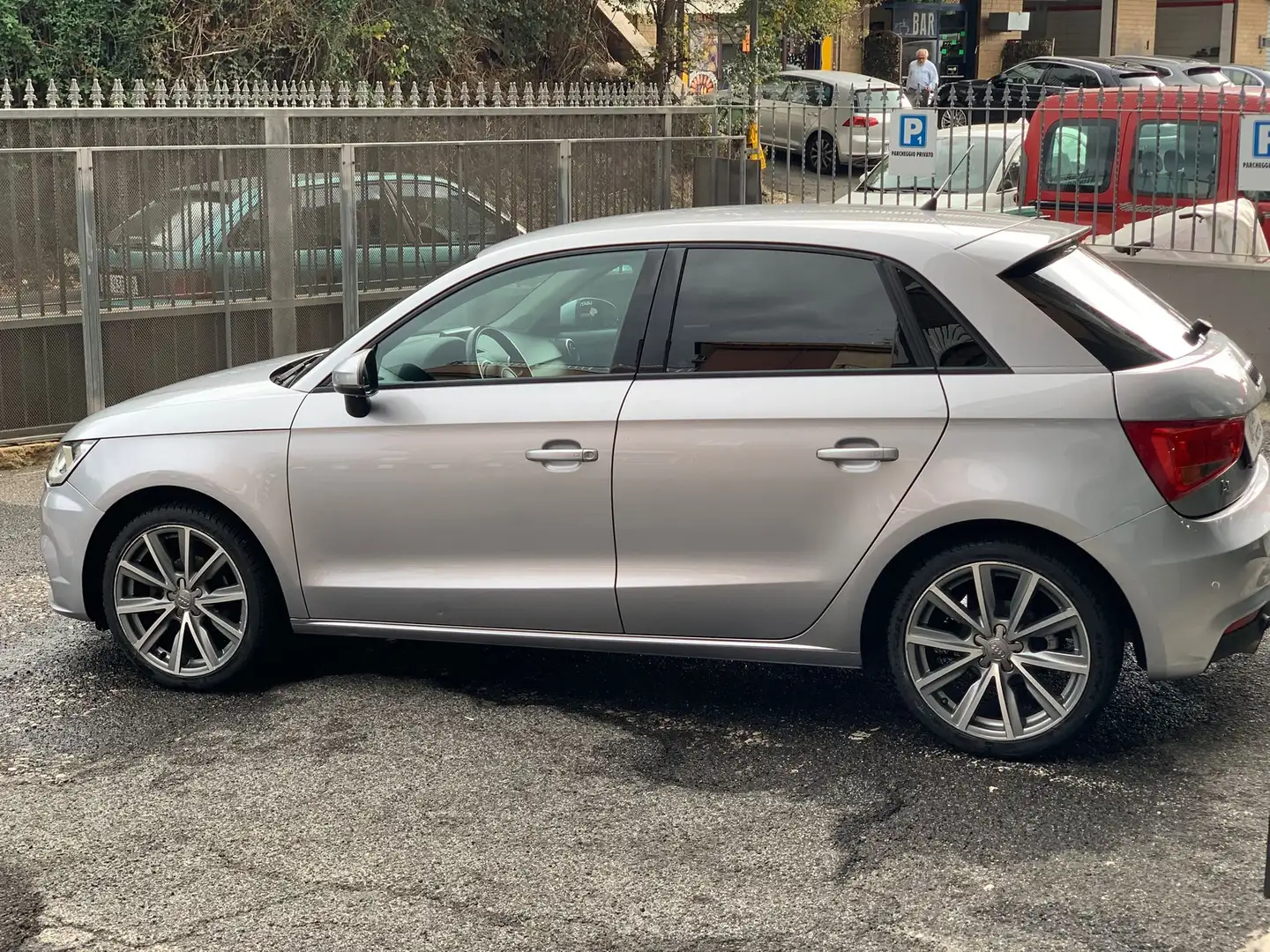 Audi A1 audi A1 1.0 tfsi ultra Metal Argento - 2