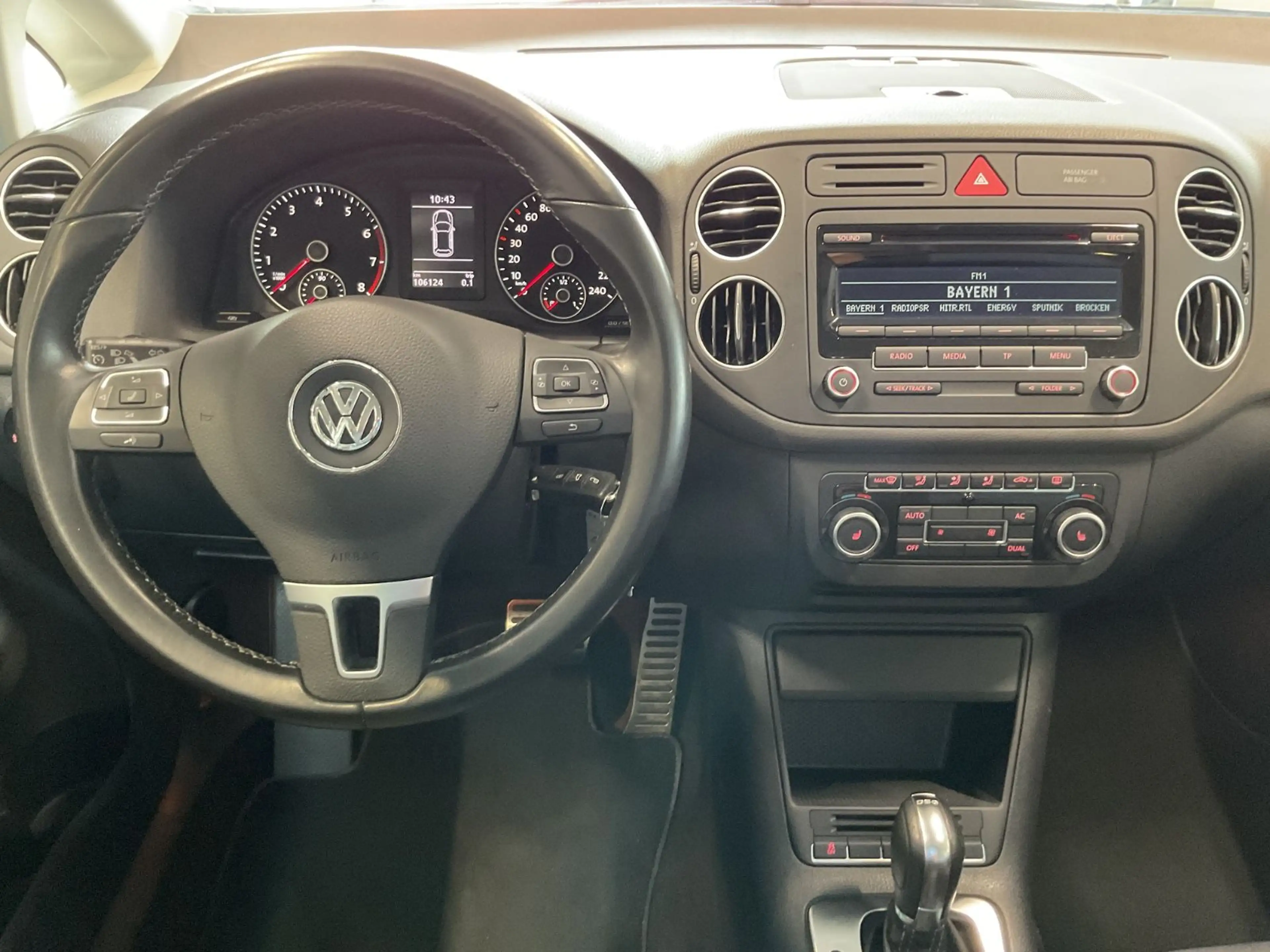 Volkswagen Golf Plus 1.4 TSI Style DSG Climatronic Sitzh. — photo 10