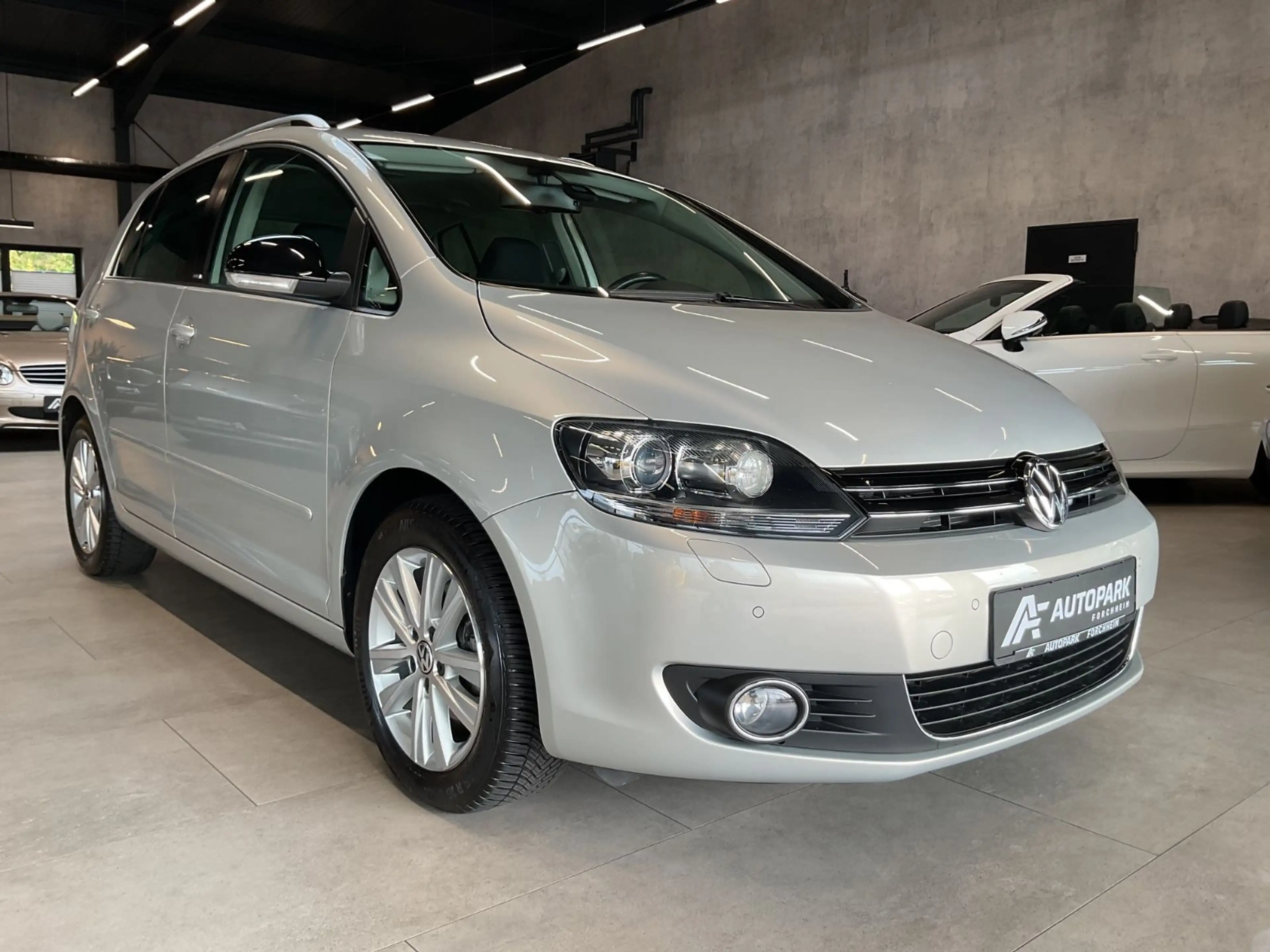 Volkswagen Golf Plus 1.4 TSI Style DSG Climatronic Sitzh. — photo 15