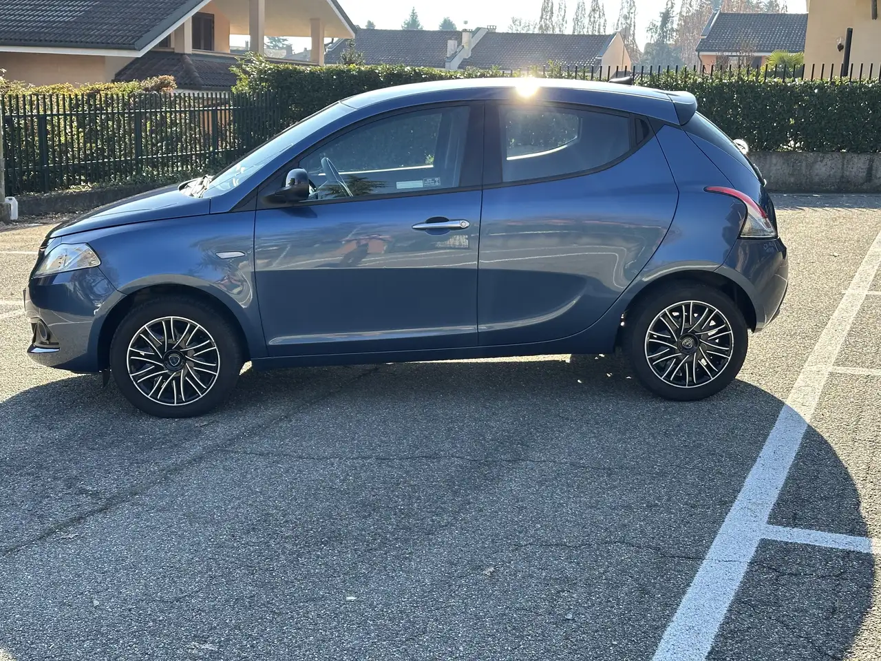 Lancia Ypsilon 2023