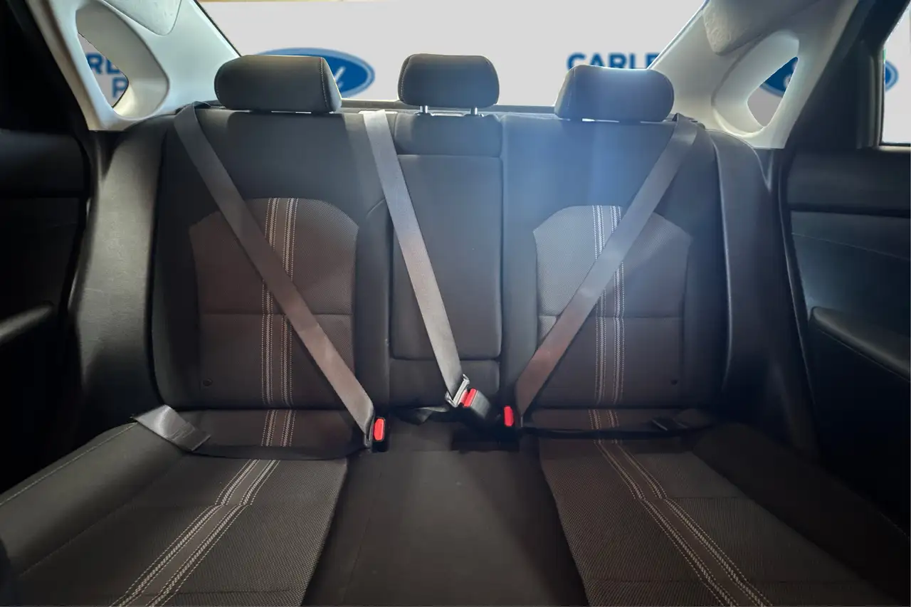 Kia Forte снимка Kia Forte