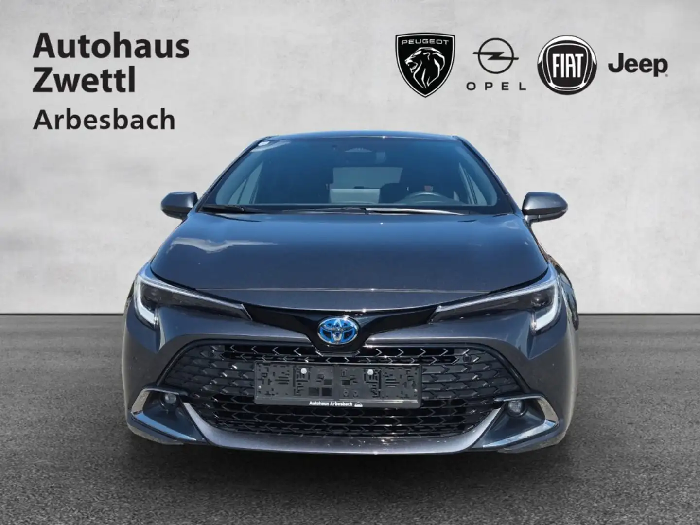 Toyota Corolla Hybrid 1.8 Active Drive Grau - 2
