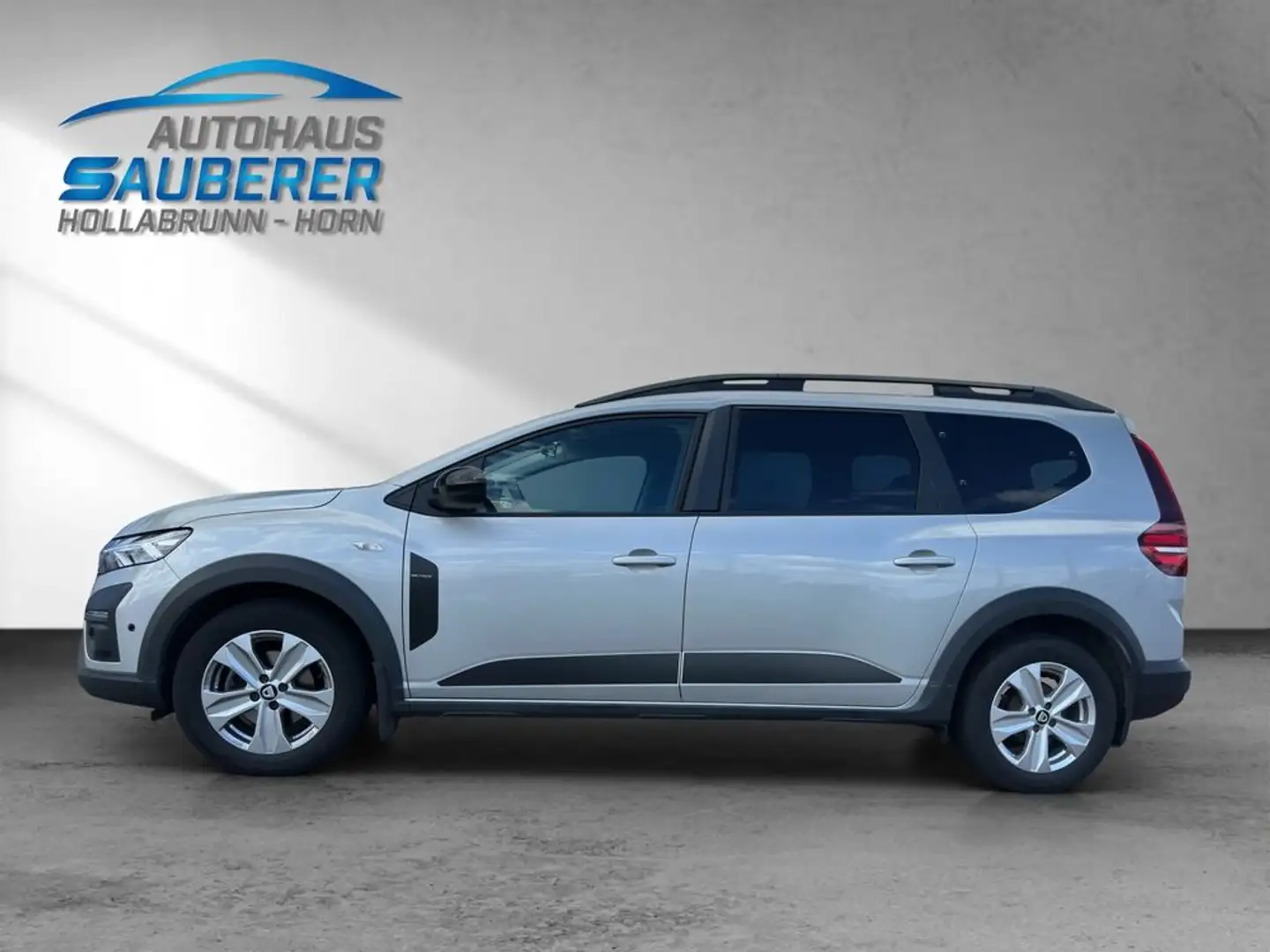 Dacia Jogger JOGGER TCe 110 *Extreme* I 7 SITZER I AHV I NAVI I Silber - 2
