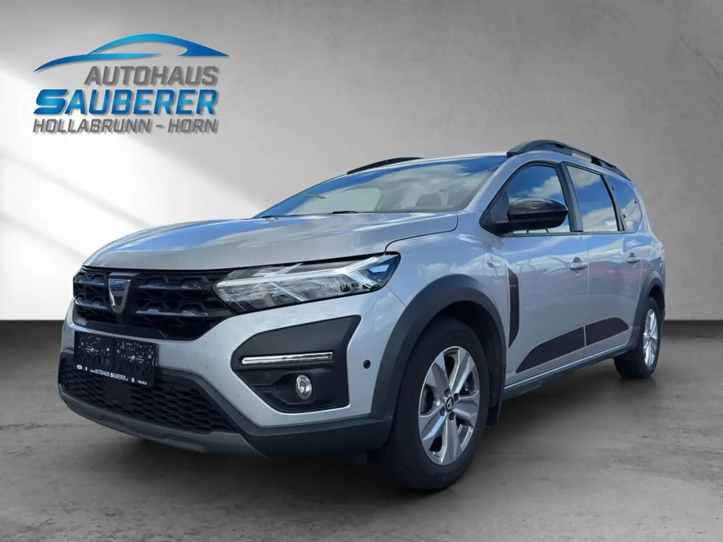 Dacia Jogger JOGGER TCe 110 *Extreme* I 7 SITZER I AHV I NAVI I Silber - 1
