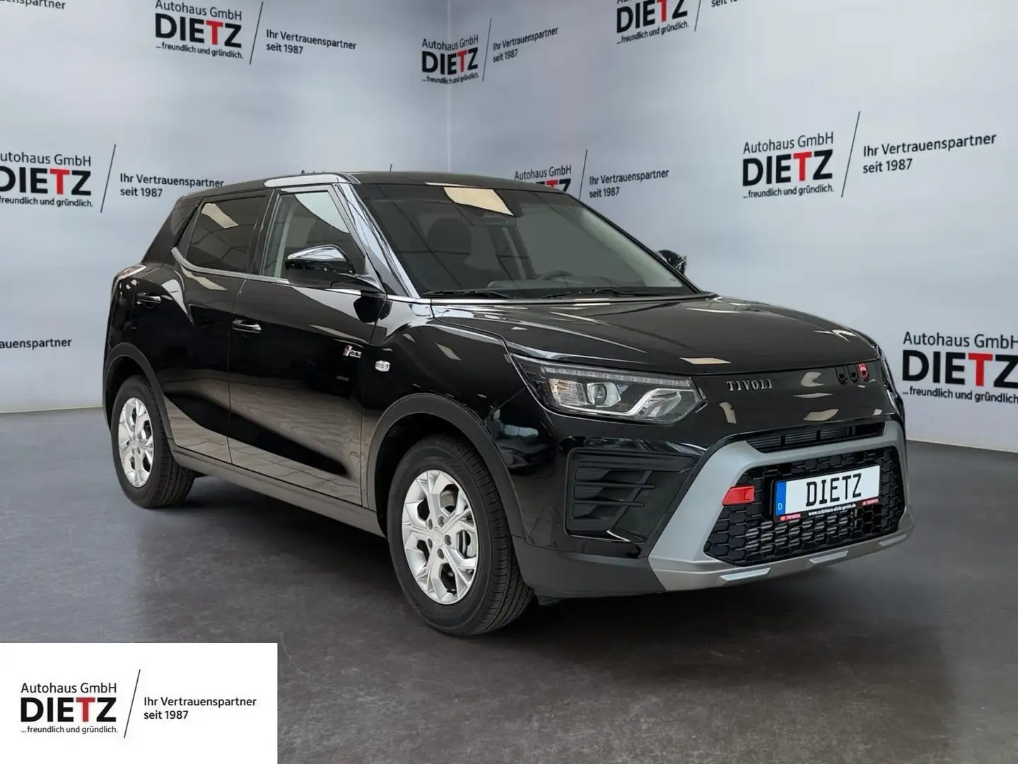 KGM Tivoli 1.5 T-GDI Nomad*NAVI*KAM*SPUR*CARPLAY Negro - 1