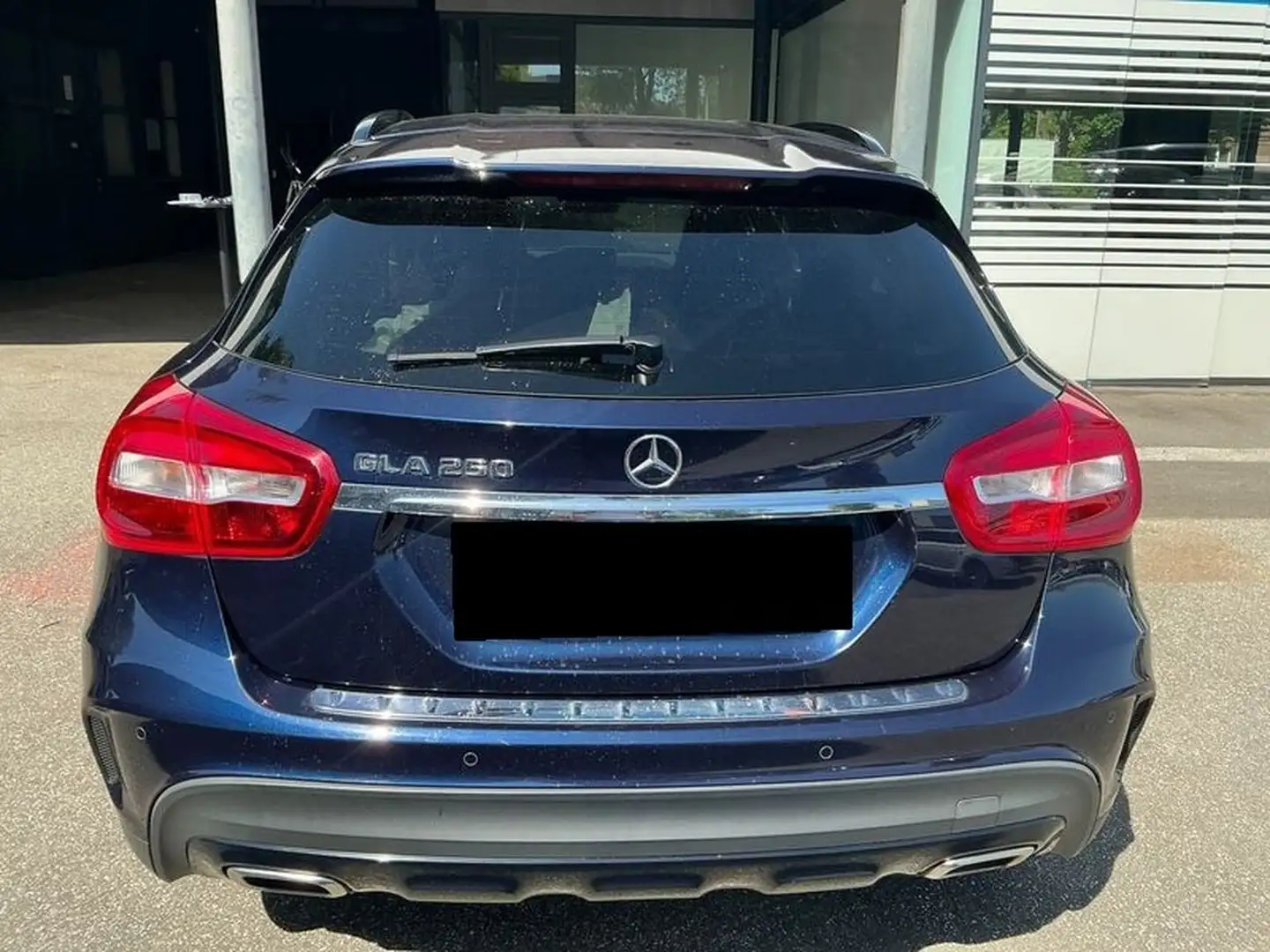 Mercedes-Benz GLA 250 4Matic 7G-DCT Bleu - 2