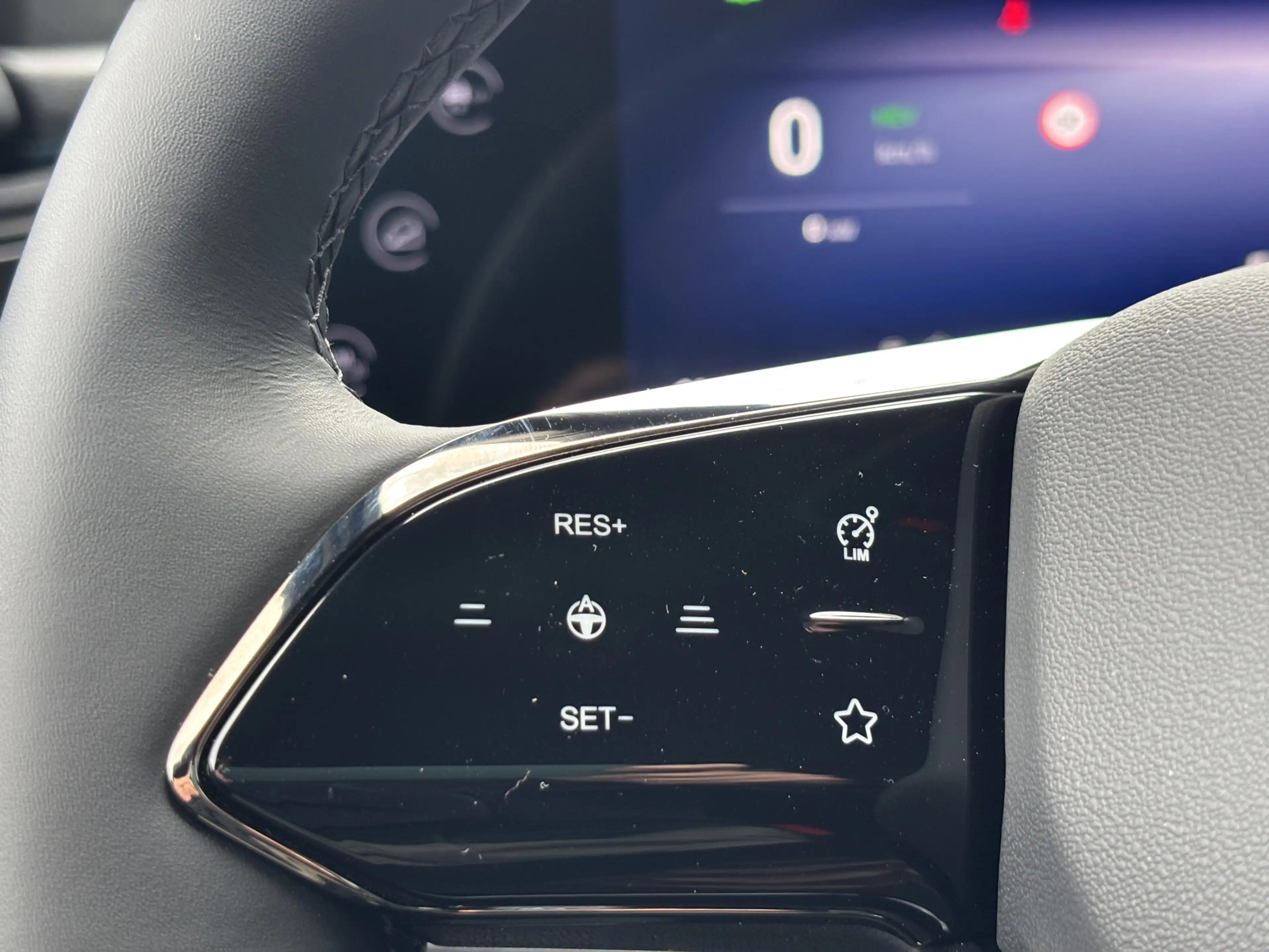 Omoda 9 Premium Plug-In Hybride Automaat met 1100 km Range — photo 5