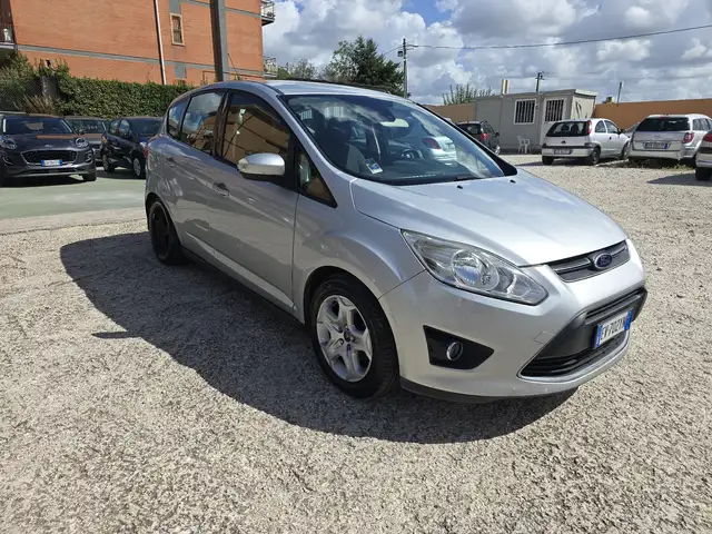 Ford C-Max C-Max II 2010 1.6 Titanium Gpl 120cv