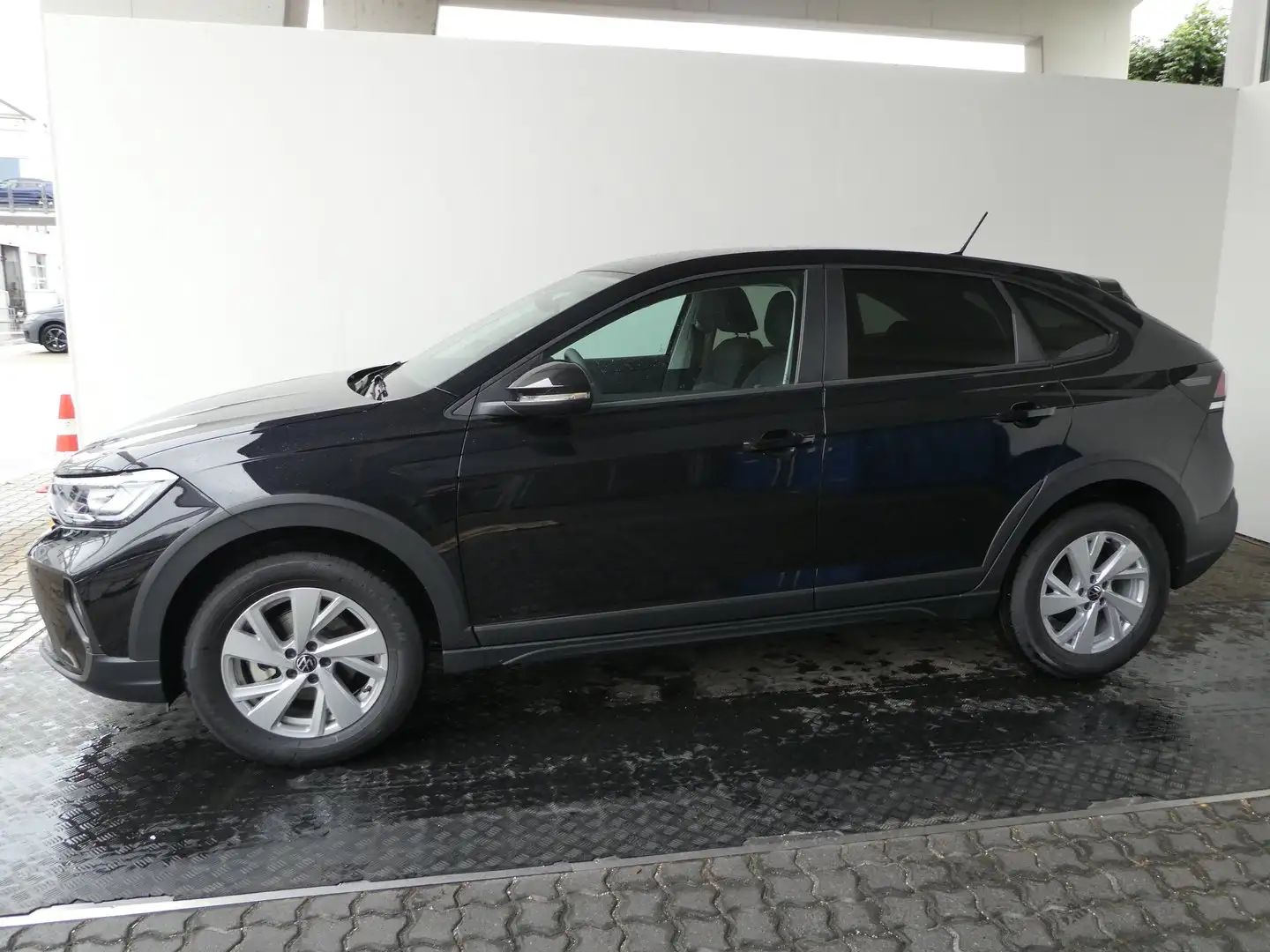 Volkswagen Taigo 4Me TSI Noir - 2