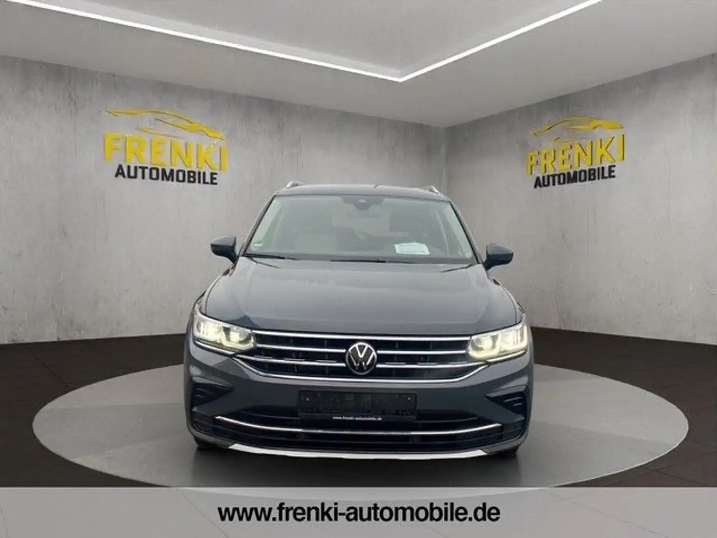 Volkswagen Tiguan Elegance*LED*NAVI*AHK* Grau - 2