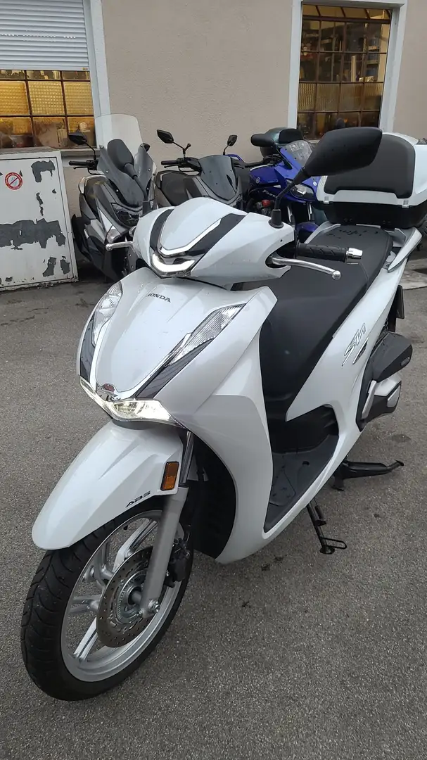 Honda SH 350i Blanc - 2