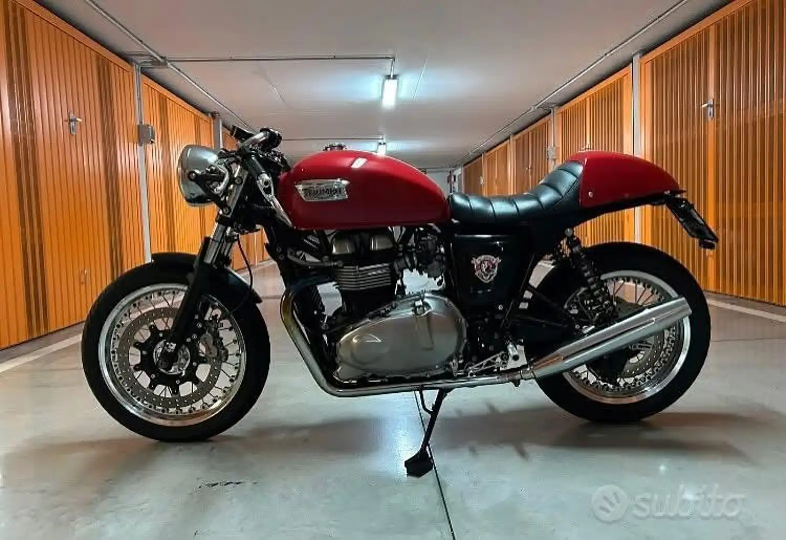 Triumph Thruxton Czerwony - 1