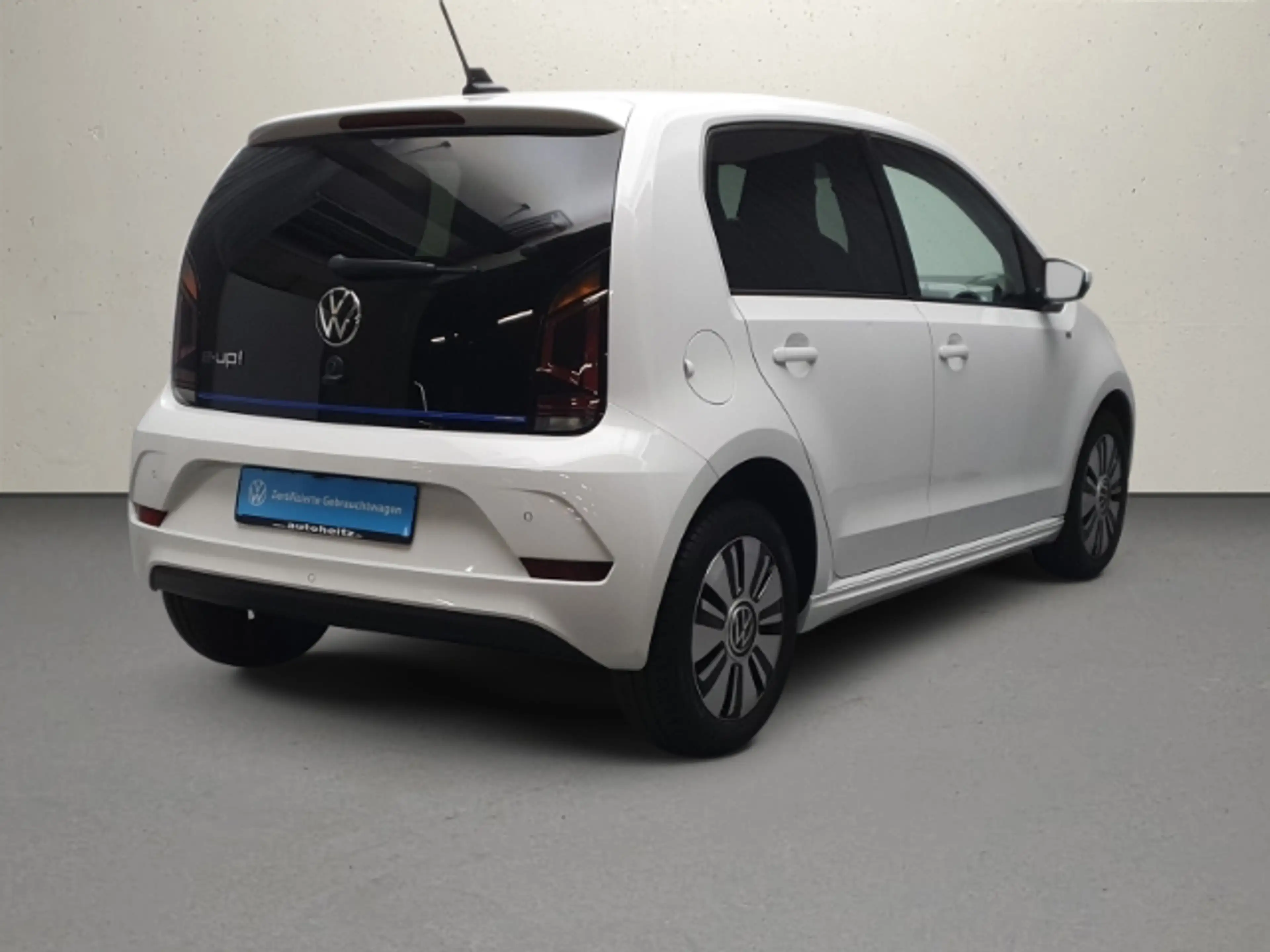 Volkswagen e-up! e-Style Style Plus Rückfahrkam. SHZ — photo 3