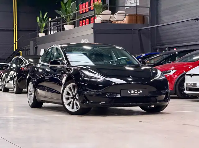 Tesla Model 3 LONG RANGE -ALL WHEEL DRIVE -FULL BLACK -AUTOPILOT