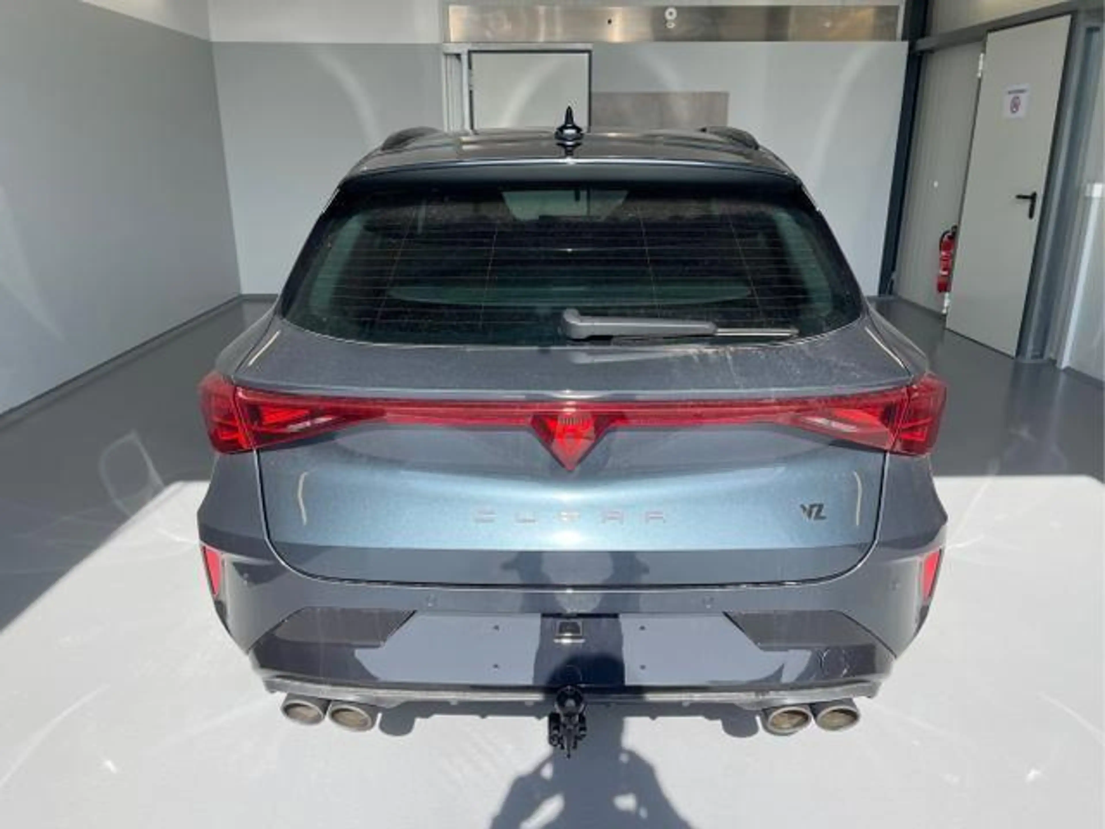 CUPRA Leon VZ 333PS DSG 4Drive Matrix+Navi+AHK+Alu19+Sitzheiz — photo 5
