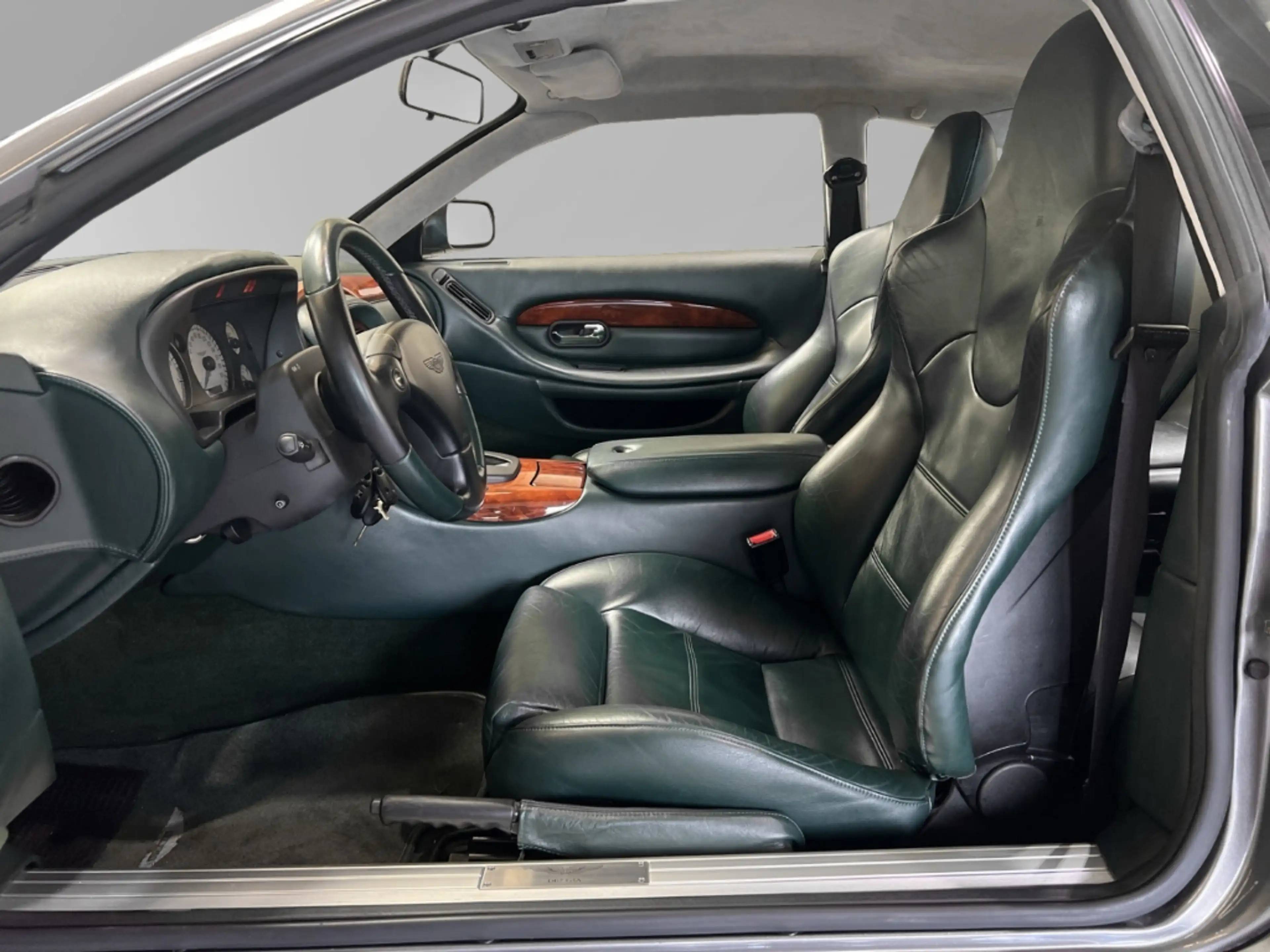 Aston Martin DB7 GTA Tungsten Silver Forest Green 1of112 — photo 12