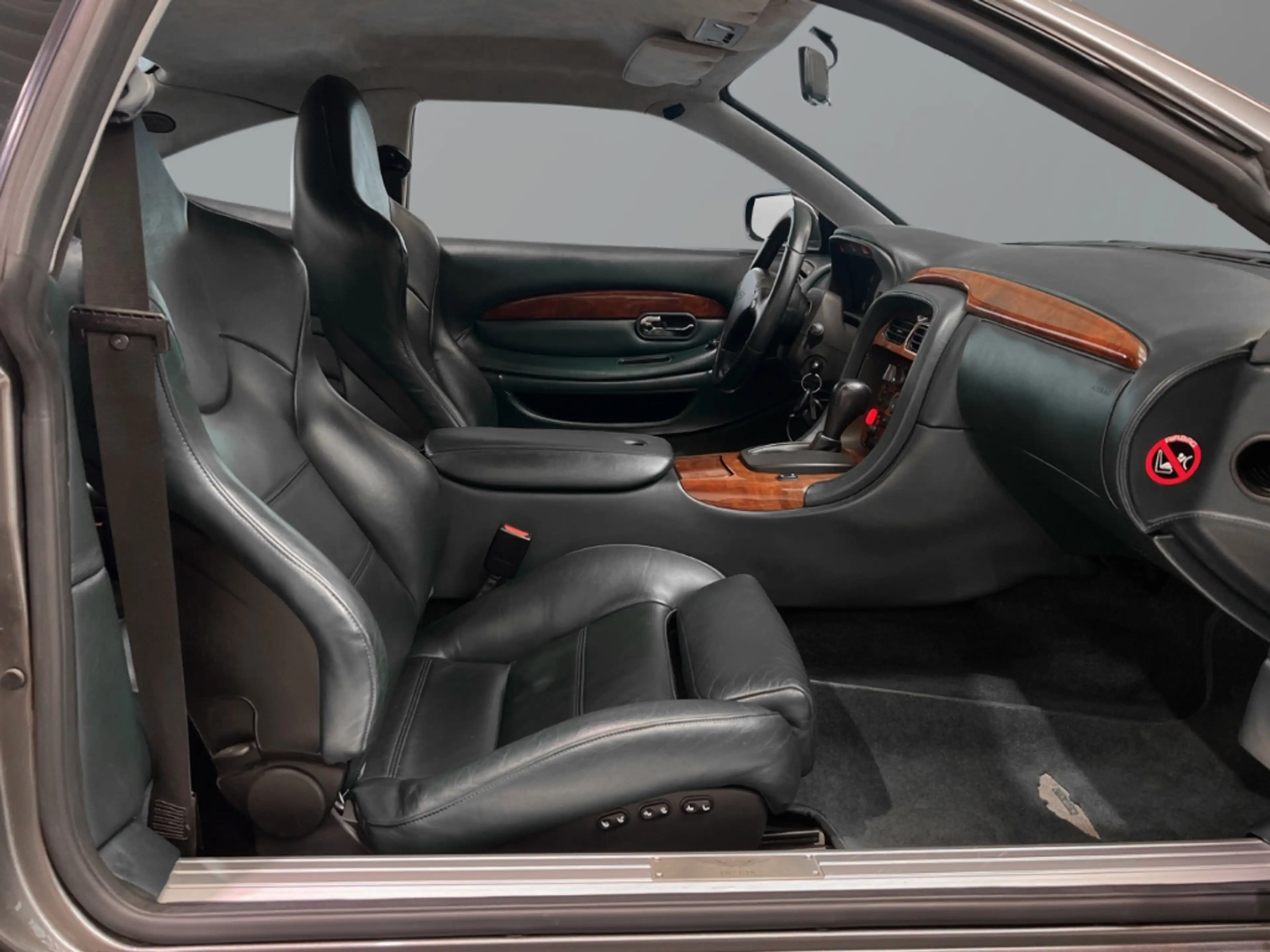 Aston Martin DB7 GTA Tungsten Silver Forest Green 1of112 — photo 14