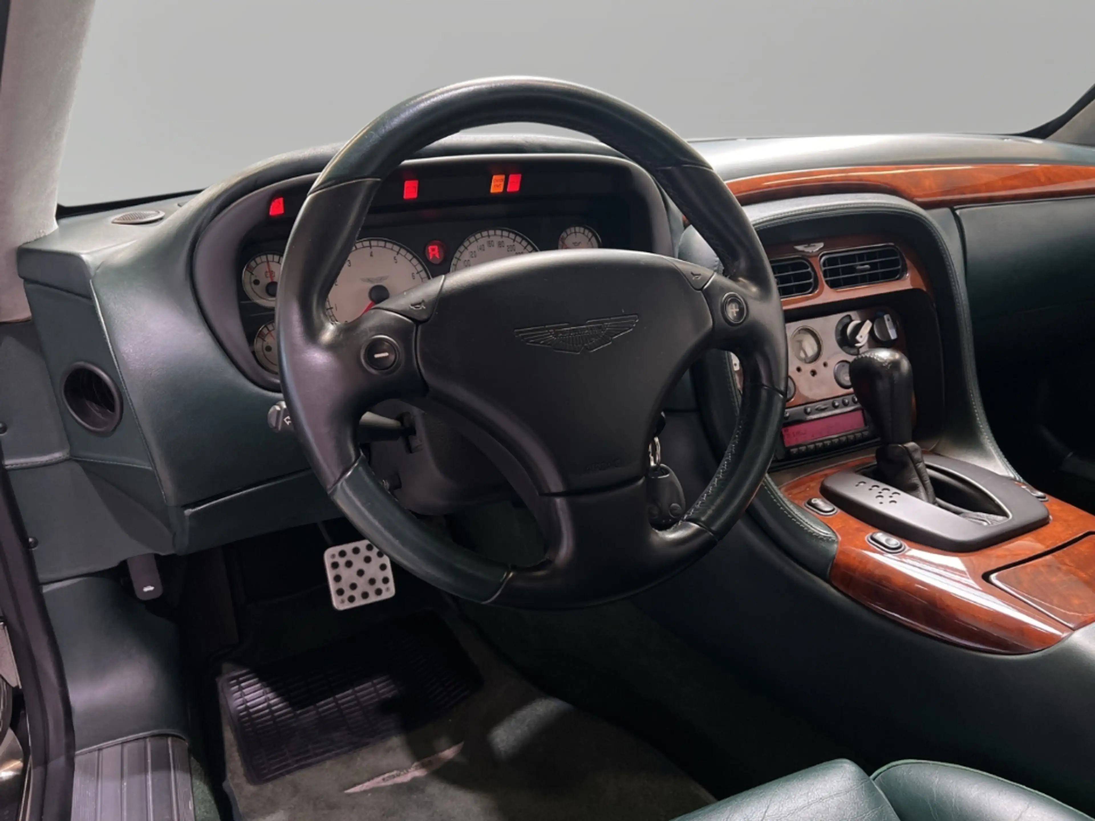 Aston Martin DB7 GTA Tungsten Silver Forest Green 1of112 — photo 3
