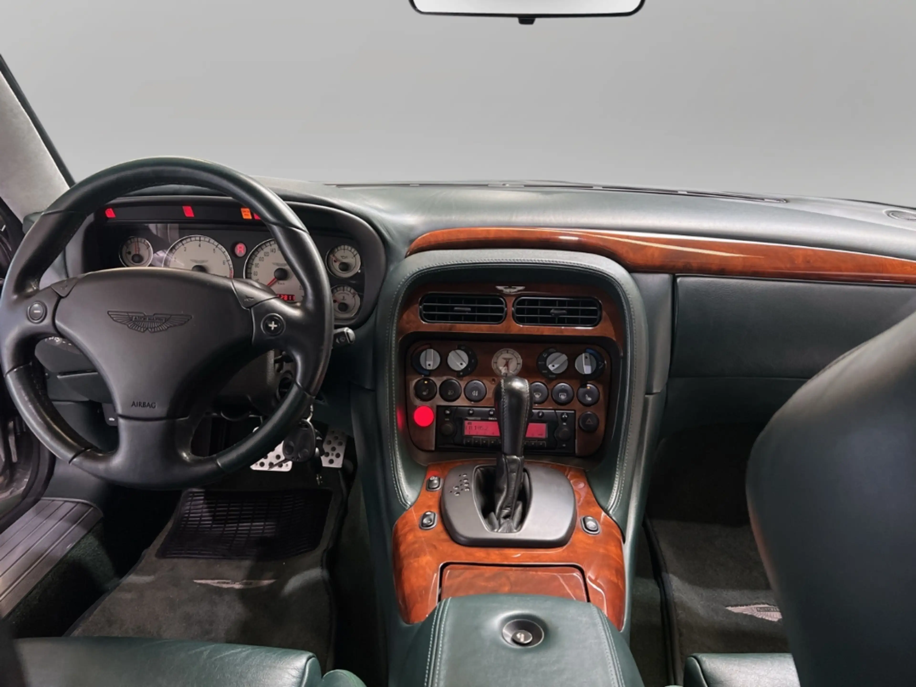 Aston Martin DB7 GTA Tungsten Silver Forest Green 1of112 — photo 13